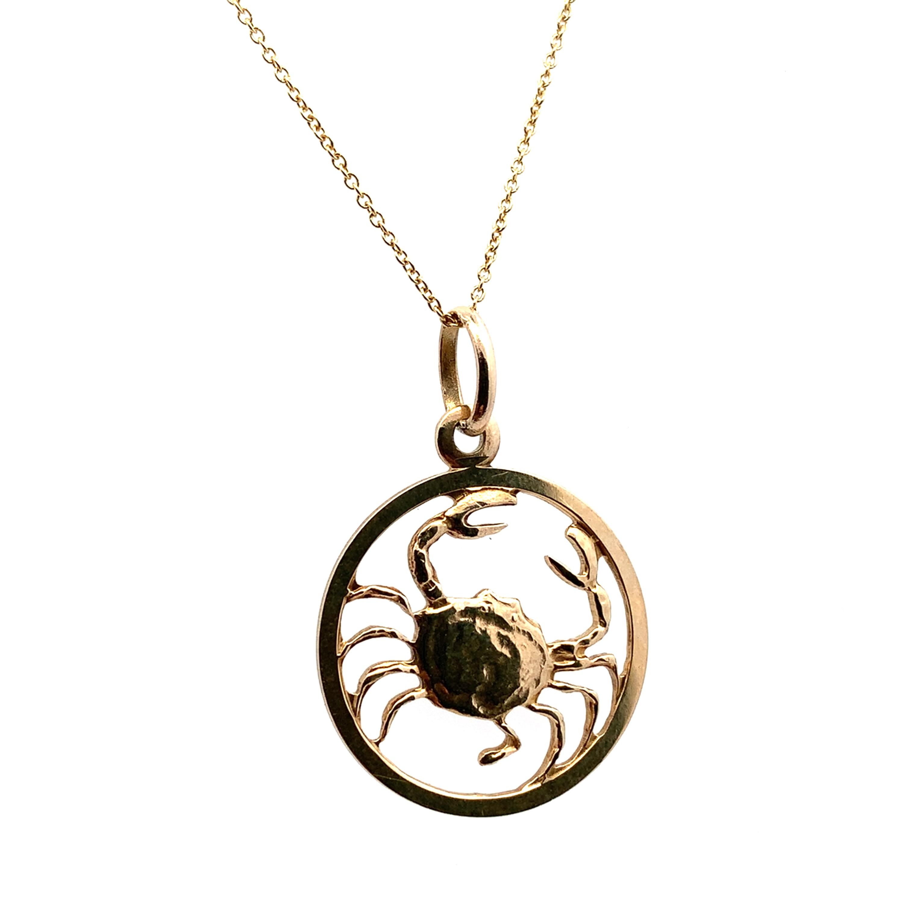 Women's or Men's Cancer zodiac crab pendant necklace yellow gold For Sale