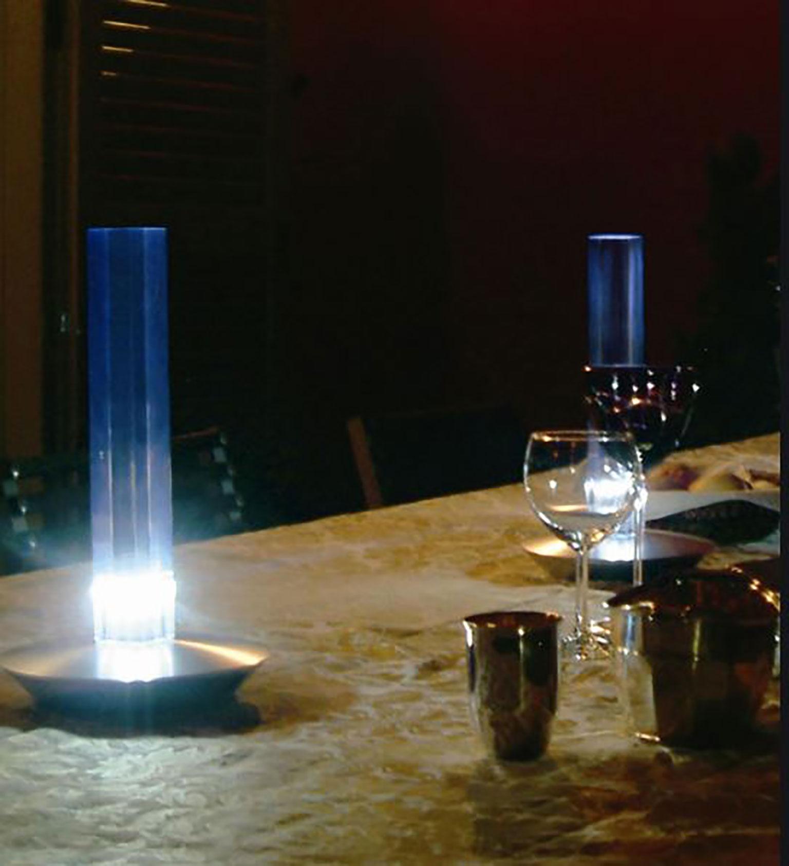 Kerzen-LED-Tischlampe von Marta Laudani & MarCo Romanelli für Oluce (Aluminium) im Angebot