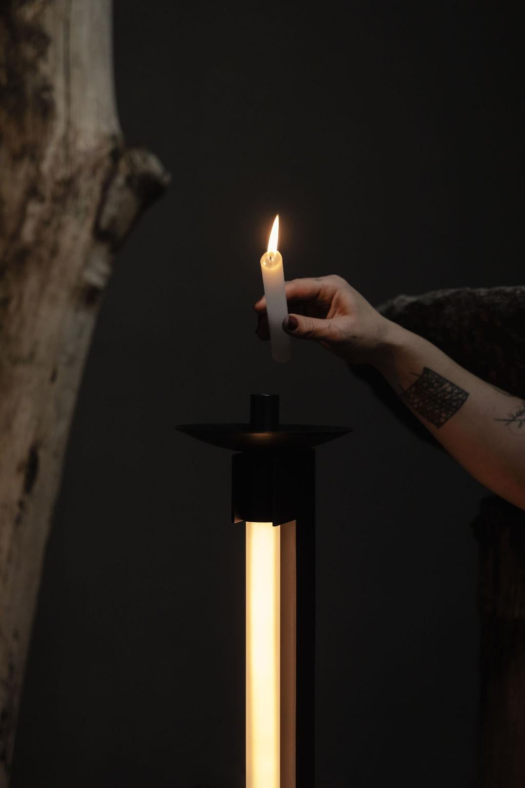 Candela Lámpara de mesa de acero ennegrecido con vela by Nuumbra en Nuevo estado para la venta en Geneve, CH