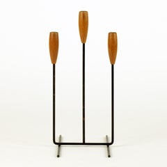 Chandelier, Midcentury, pièce sculpturale élégante en métal et en teck