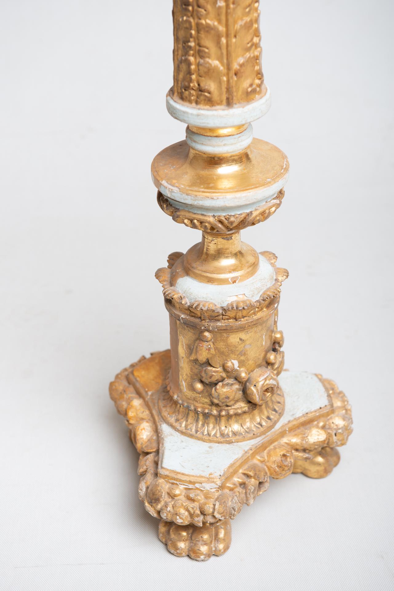 Candelabra 18th Century in Lacquered and Gilded Wood For Sale 5