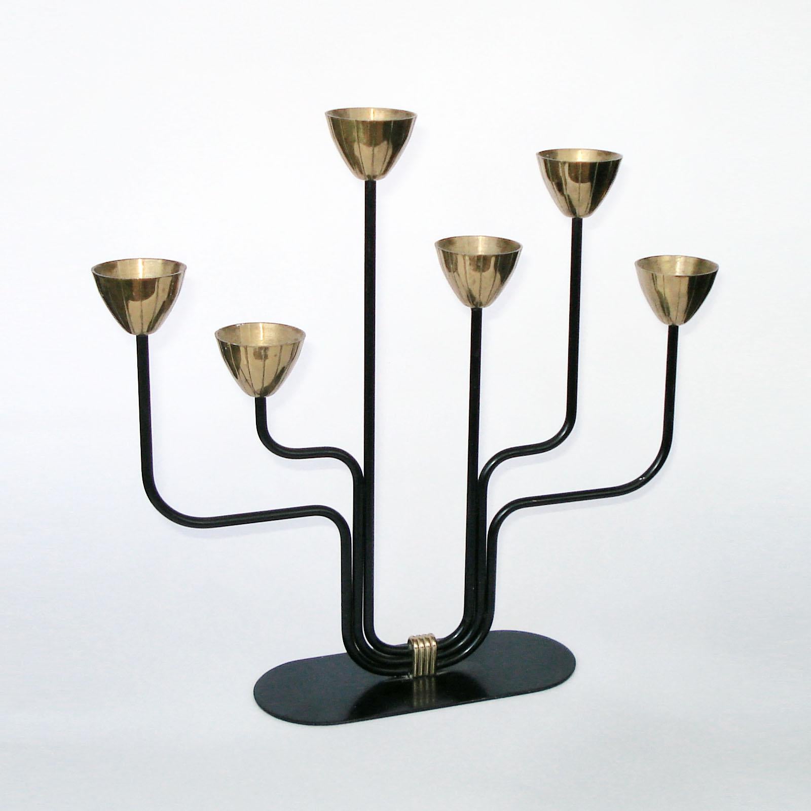 Dipinto Candelabro in metallo e ottone di Gunnar Ander per Ystad-Metall, Svezia in vendita