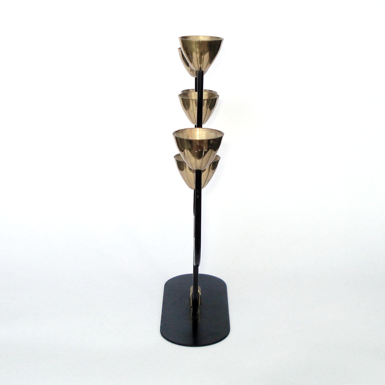 Candelabro in metallo e ottone di Gunnar Ander per Ystad-Metall, Svezia In condizioni buone in vendita a Bochum, NRW