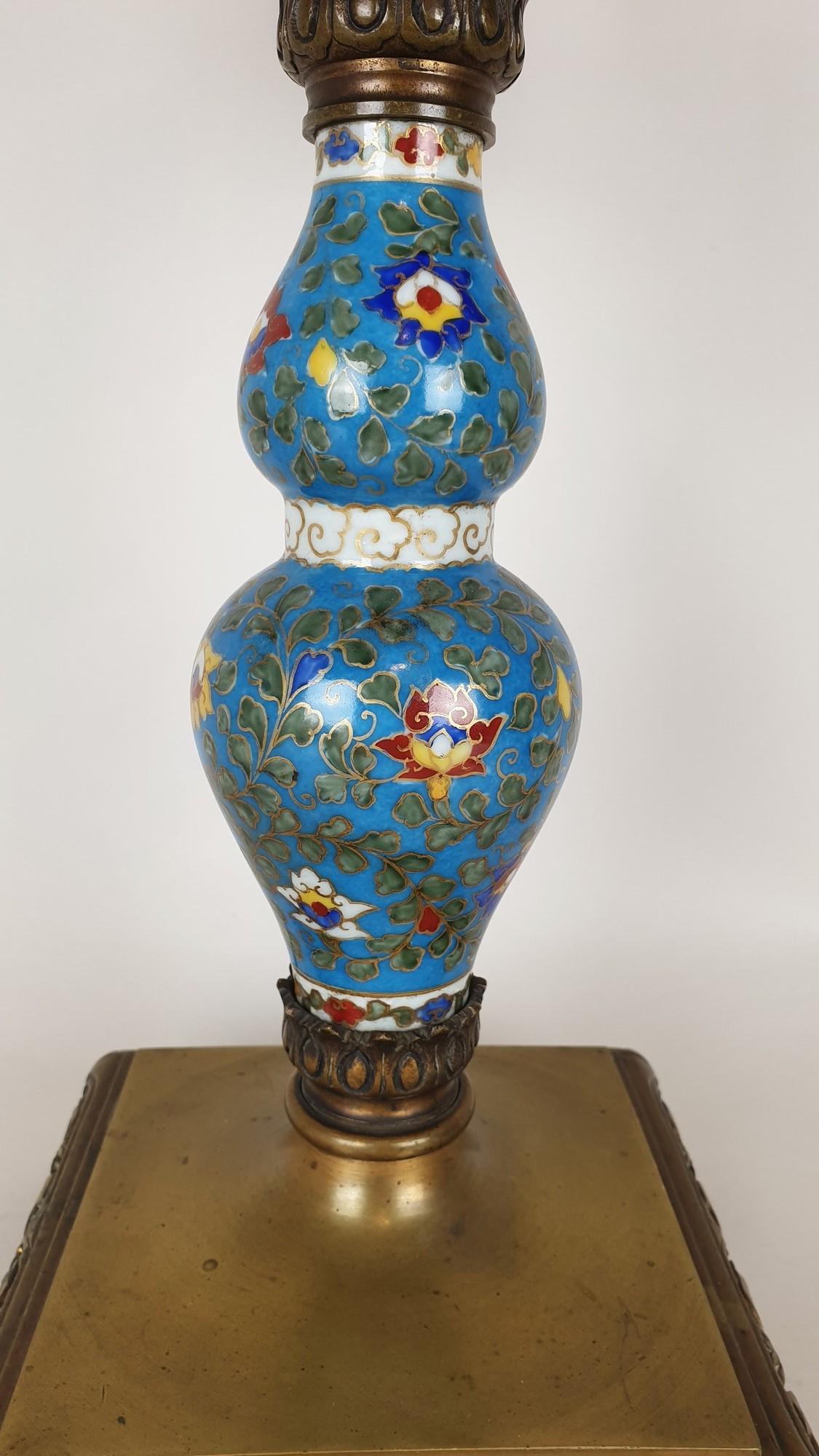 Candelabro in porcellana e bronzo, Giappone, XIX secolo in vendita 1