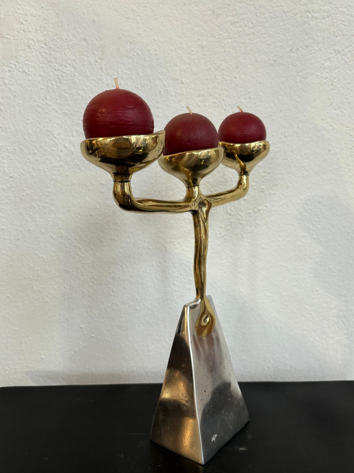 Spagnolo Candelabro Piramide III G016 fatto a mano in fusione di ottone e alluminio in vendita
