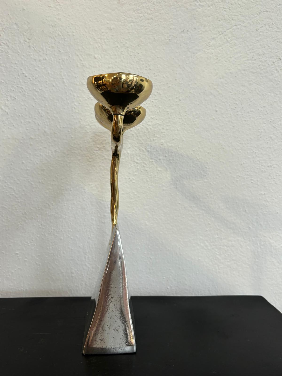 XXI secolo e contemporaneo Candelabro Piramide III G016 fatto a mano in fusione di ottone e alluminio in vendita