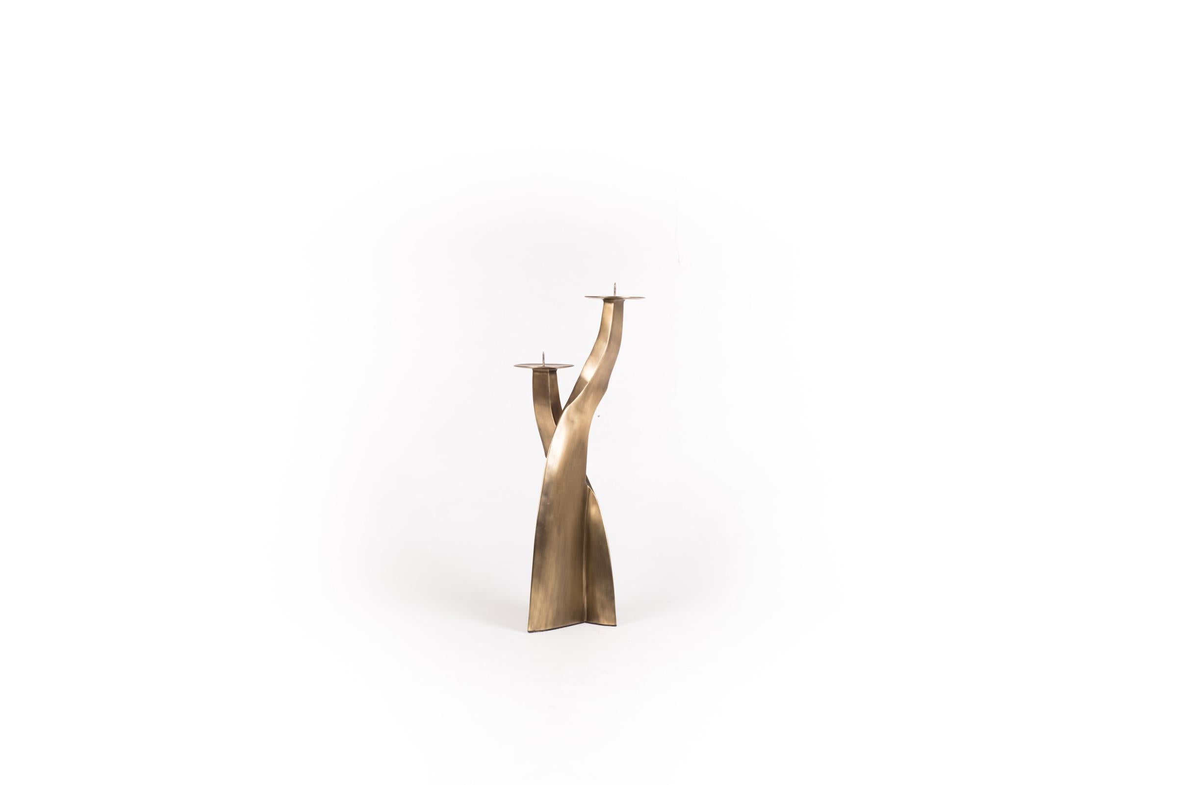Base sculpturale de candélabre en bronze Patina Brass par Patrick Coard, Paris en vente 1