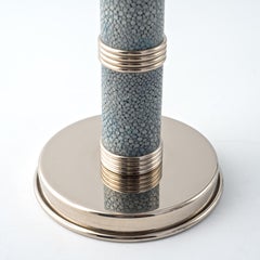 Himmelblauer Kerzenleuchter aus Leder - Modernes Design und Art Deco Eleganz