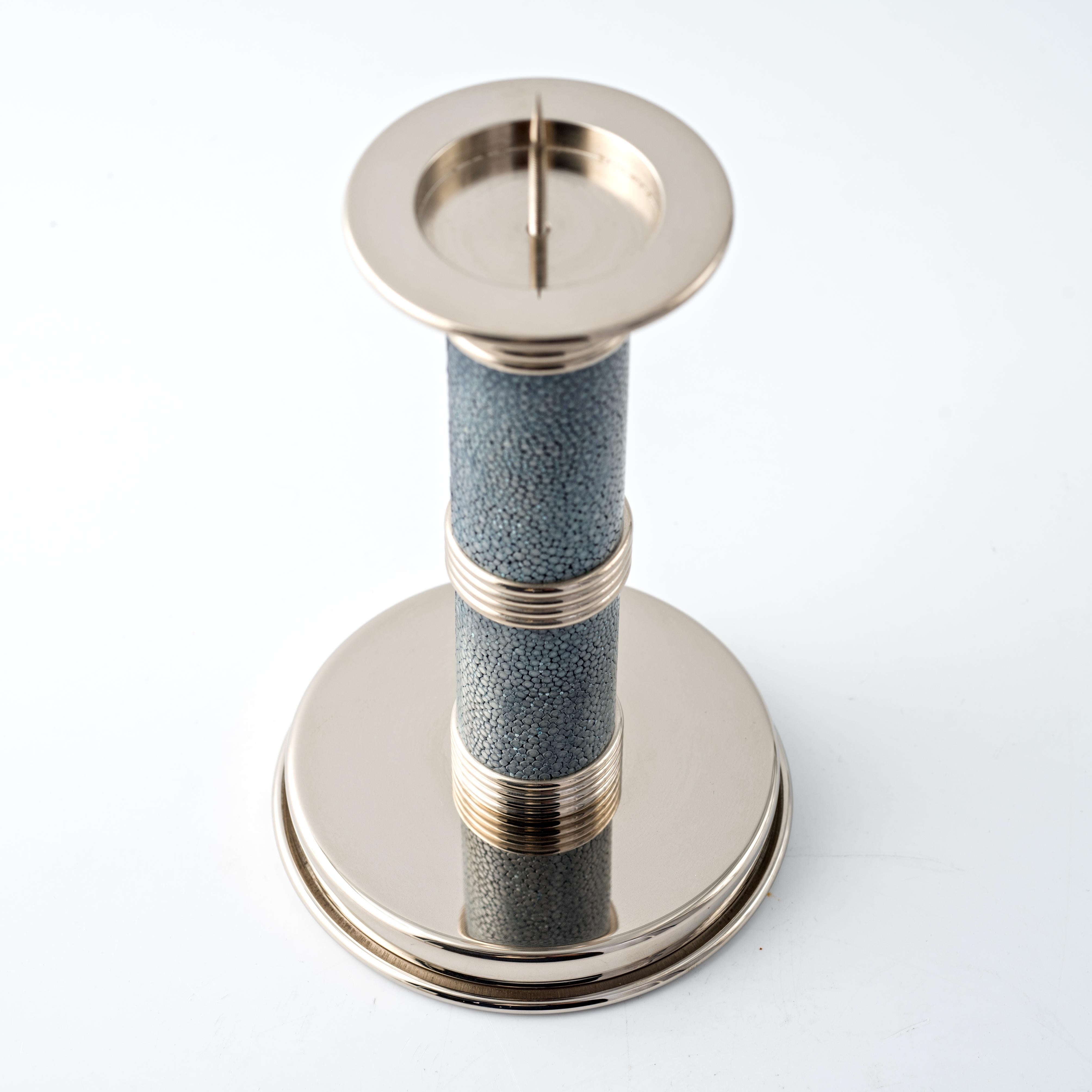 Candeliere Moderno in Pelle Shagreen Celeste – Collezione GALUCHARME In condizioni Nuovo in vendita a Spilimbergo, IT