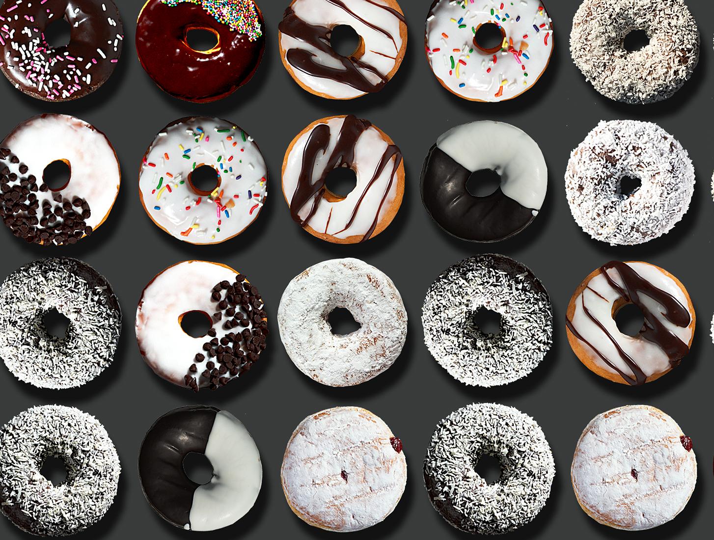„Picasso Donuts“ Fotoarrangement aus Nussbaumholz, inspiriert von seinem Selbstporträt von 1907 im Angebot 1