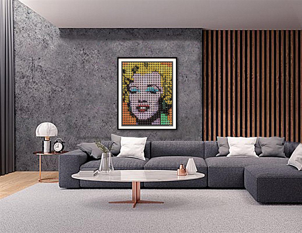 „Warhols Marilyn in Donuts“  Fotografisches Arrangement von Donuts auf Rag-Papier (Schwarz), Portrait Photograph, von Candice CMC