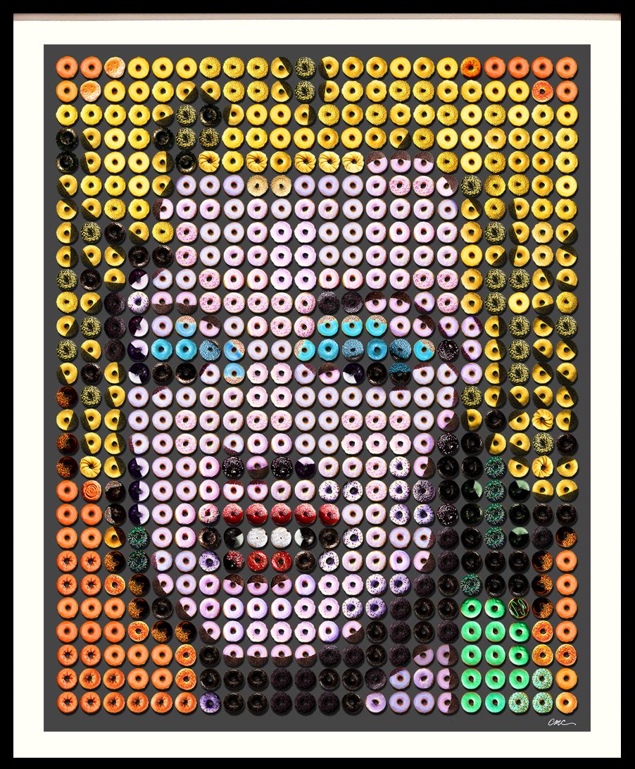 „Warhols Marilyn in Donuts“  Fotografisches Arrangement von Donuts auf Rag-Papier