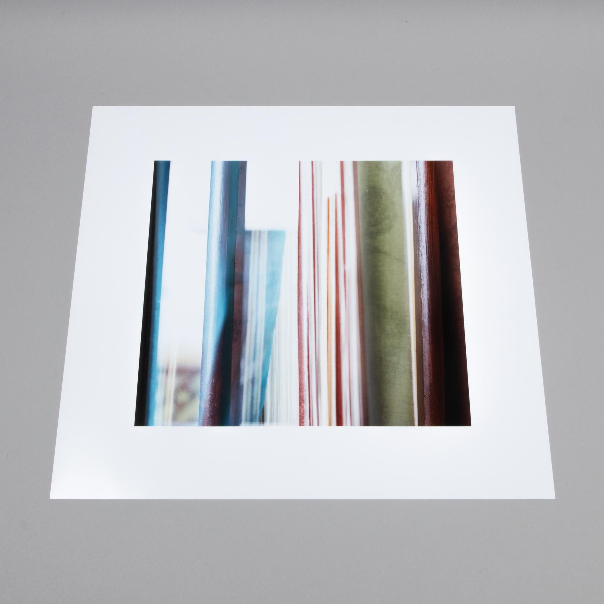 Candida Höfer (alemana, nacida en 1944)
Madera coloreada, 2017
Medio: C-Print
Dimensiones: 56 × 57,7 cm (22 × 22 7/10 pulg.)
Edición de 100: Firmada a mano y numerada en el reverso
Estado: Menta