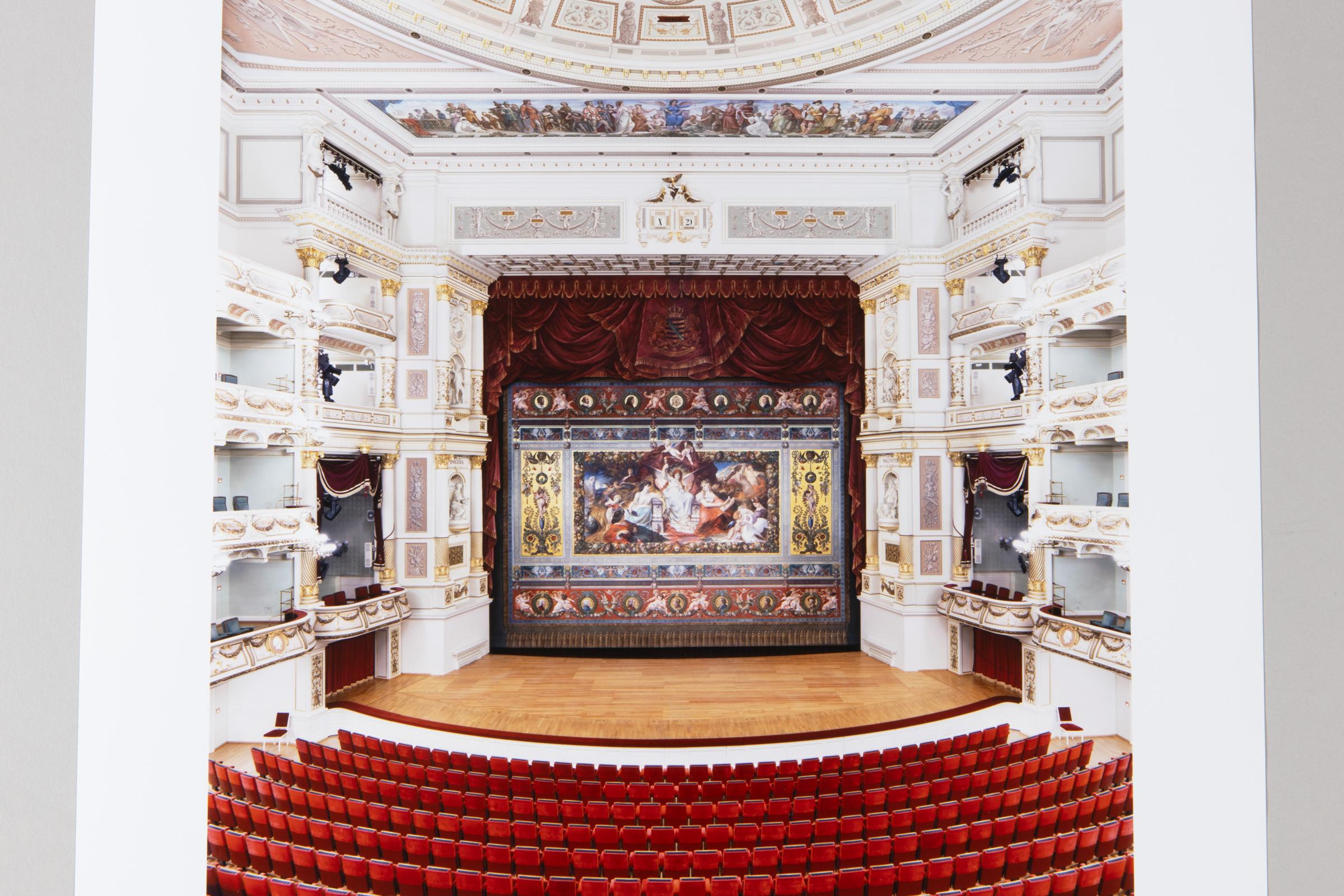 Candida Höfer, Semper Oper Dresden IV - Photographie à tirage limité, signée - Gris Abstract Photograph par Candida Hofer