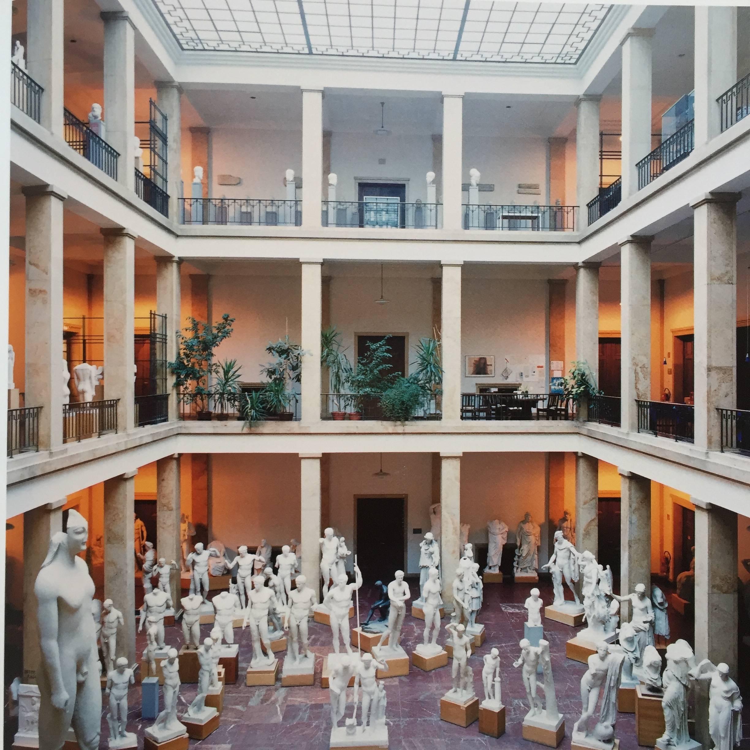 Libraries - Candida Höfer and Umberto Eco - Thames & Hudson, 2006 In Good Condition In CA, CA