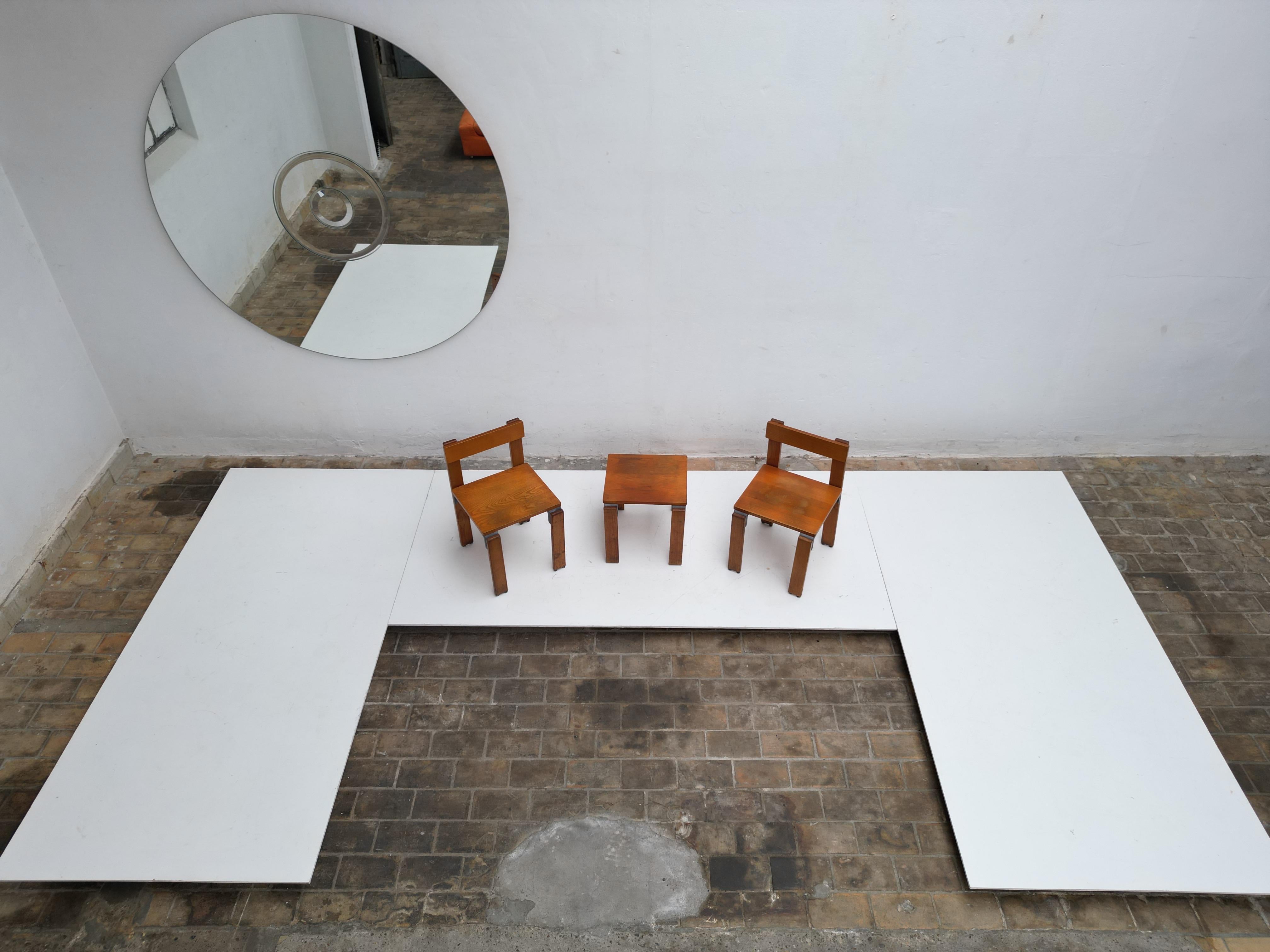 Candilis Chairs and Stool / Table 10