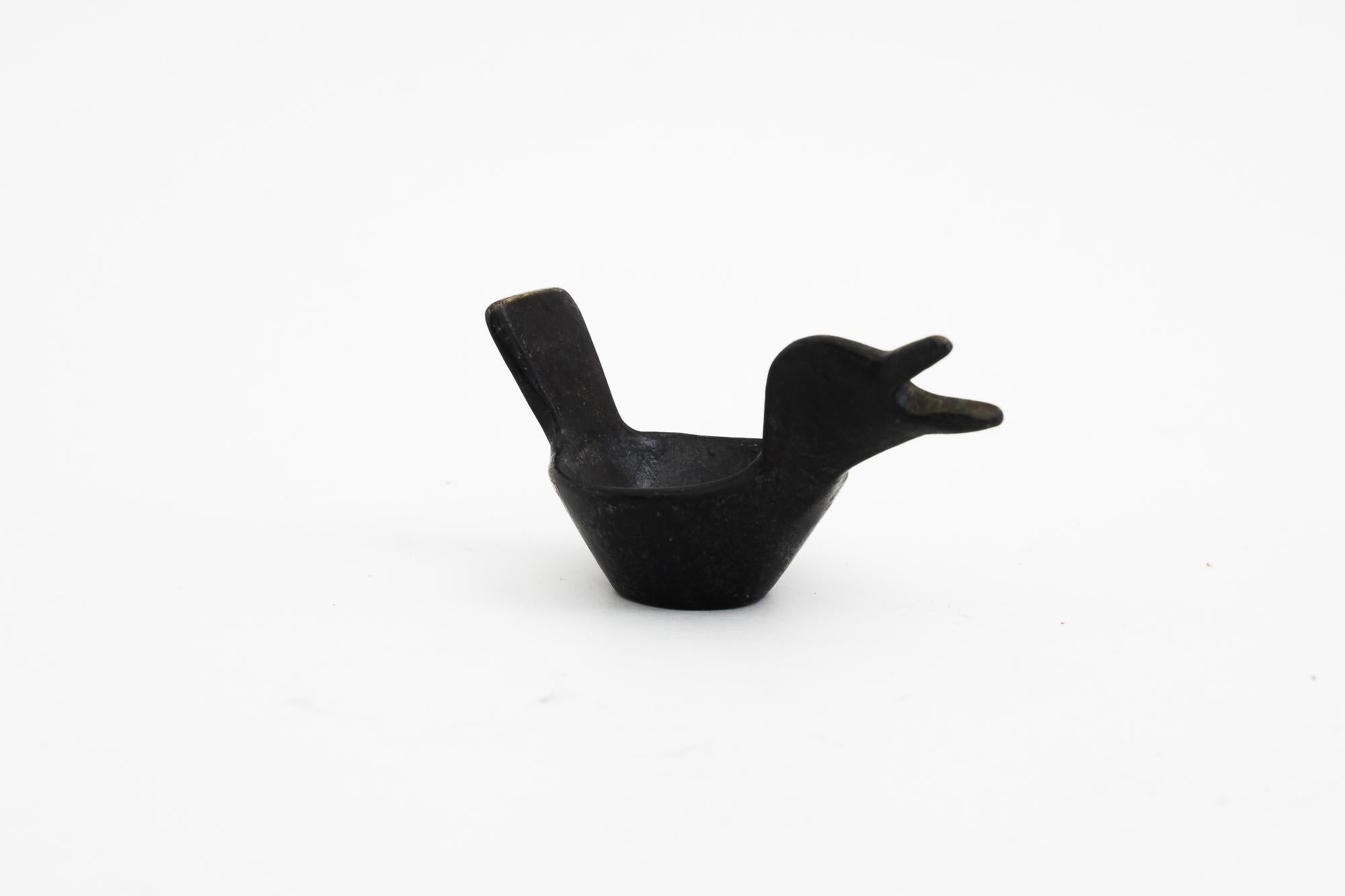 Candle holder (bird) by Walter Bosse, around 1950s
Original condition
The candle is only for the photoshoot (not included).