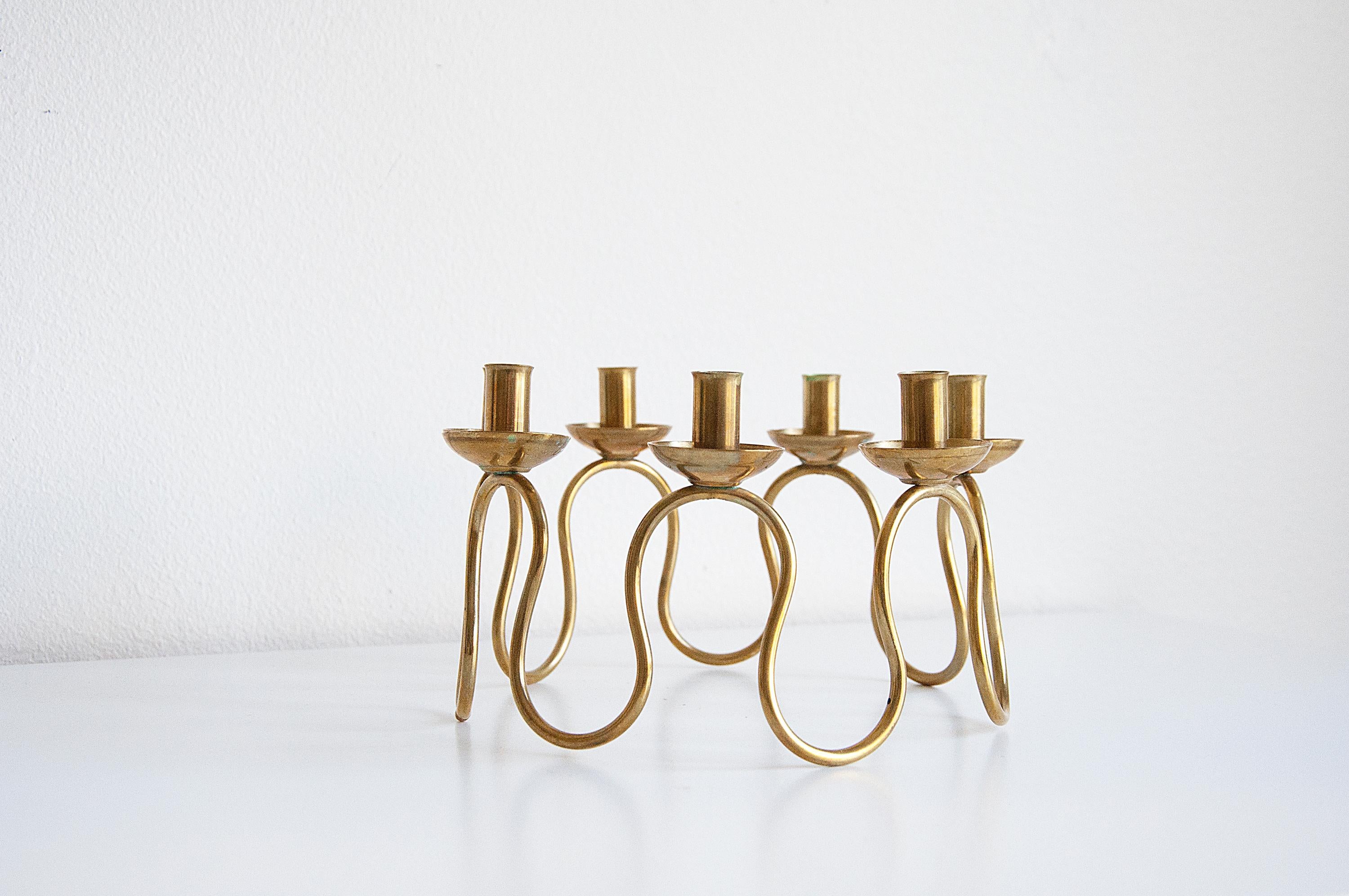 Swedish Modern Candle Holder in Brass by Lars Holmström, 1950s In Good Condition For Sale In Örebro, SE