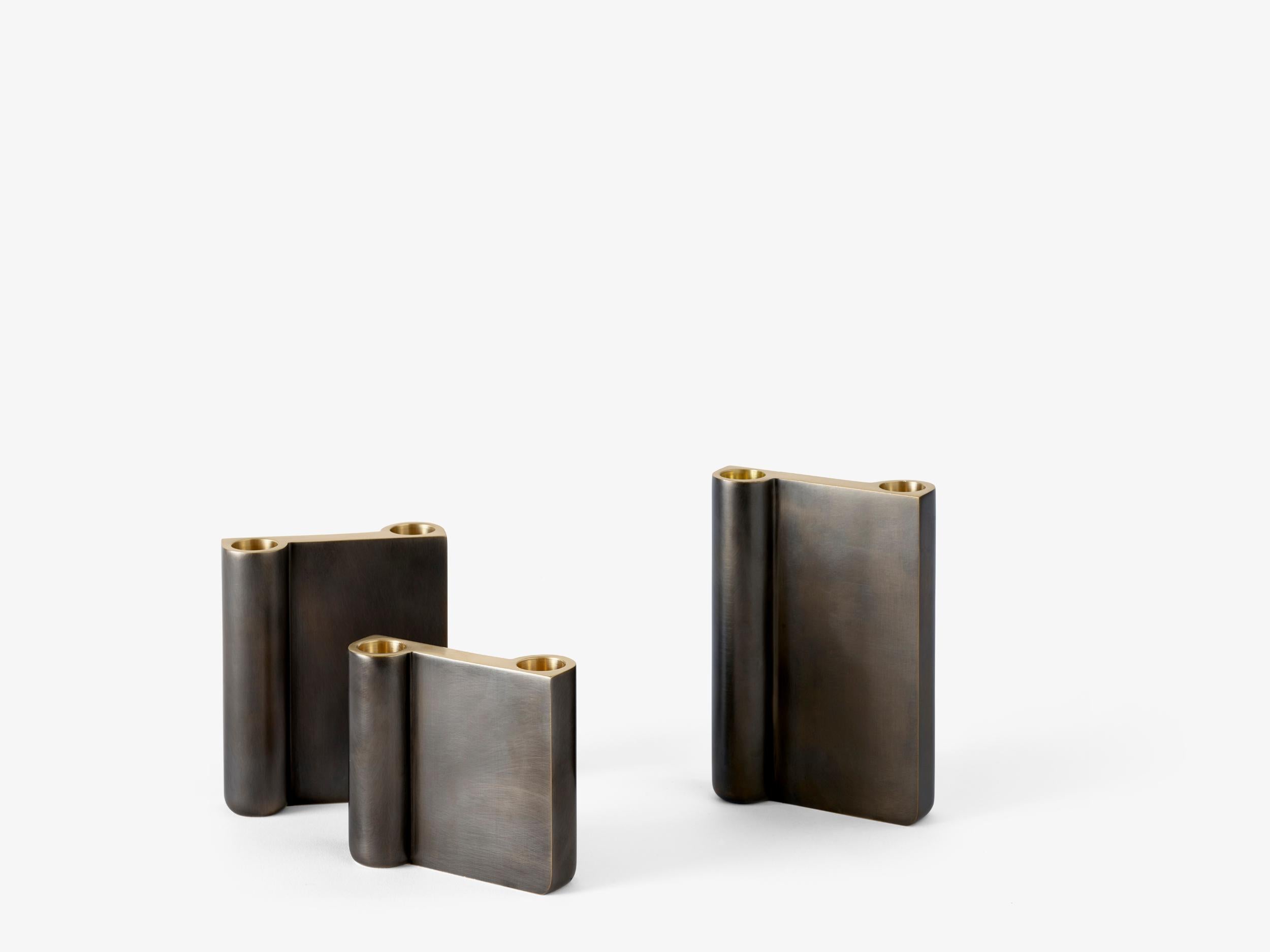 XXIe siècle et contemporain Porte-bougies SC39, H10 en laiton bronzé, design Space Copenhagen pour &Tradition en vente