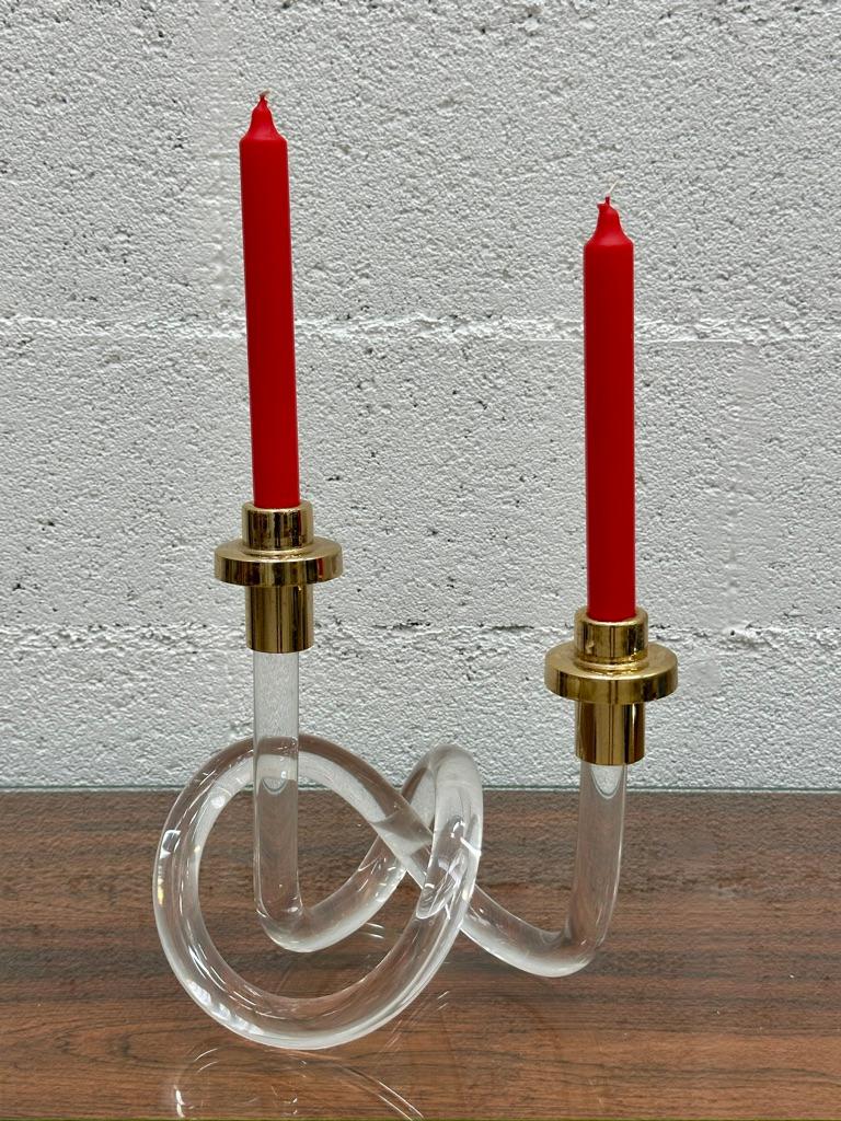 Plexiglass Candle holder with twisted base by Dorothy Thorpe, USA, 1960 For Sale