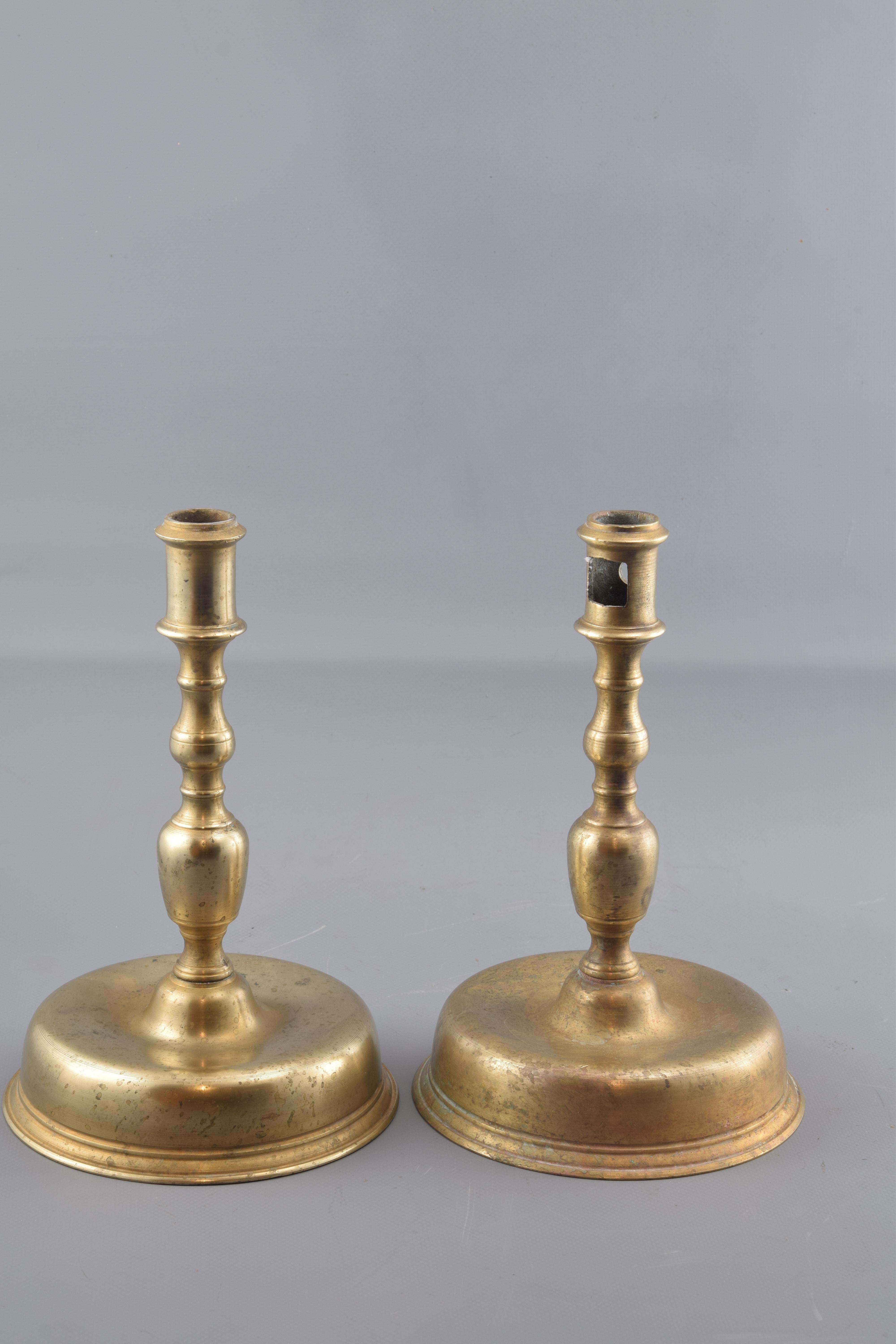 Paar Kerzenständer, Bronze, 20. Jahrhundert (Sonstiges) im Angebot