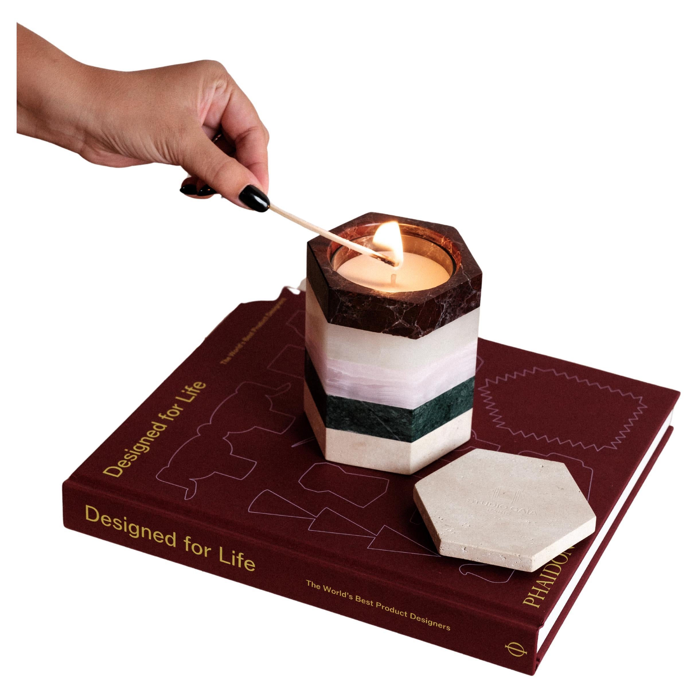 Candela in marmo, travertino di onice - L'essenza del lusso in una candela in vendita