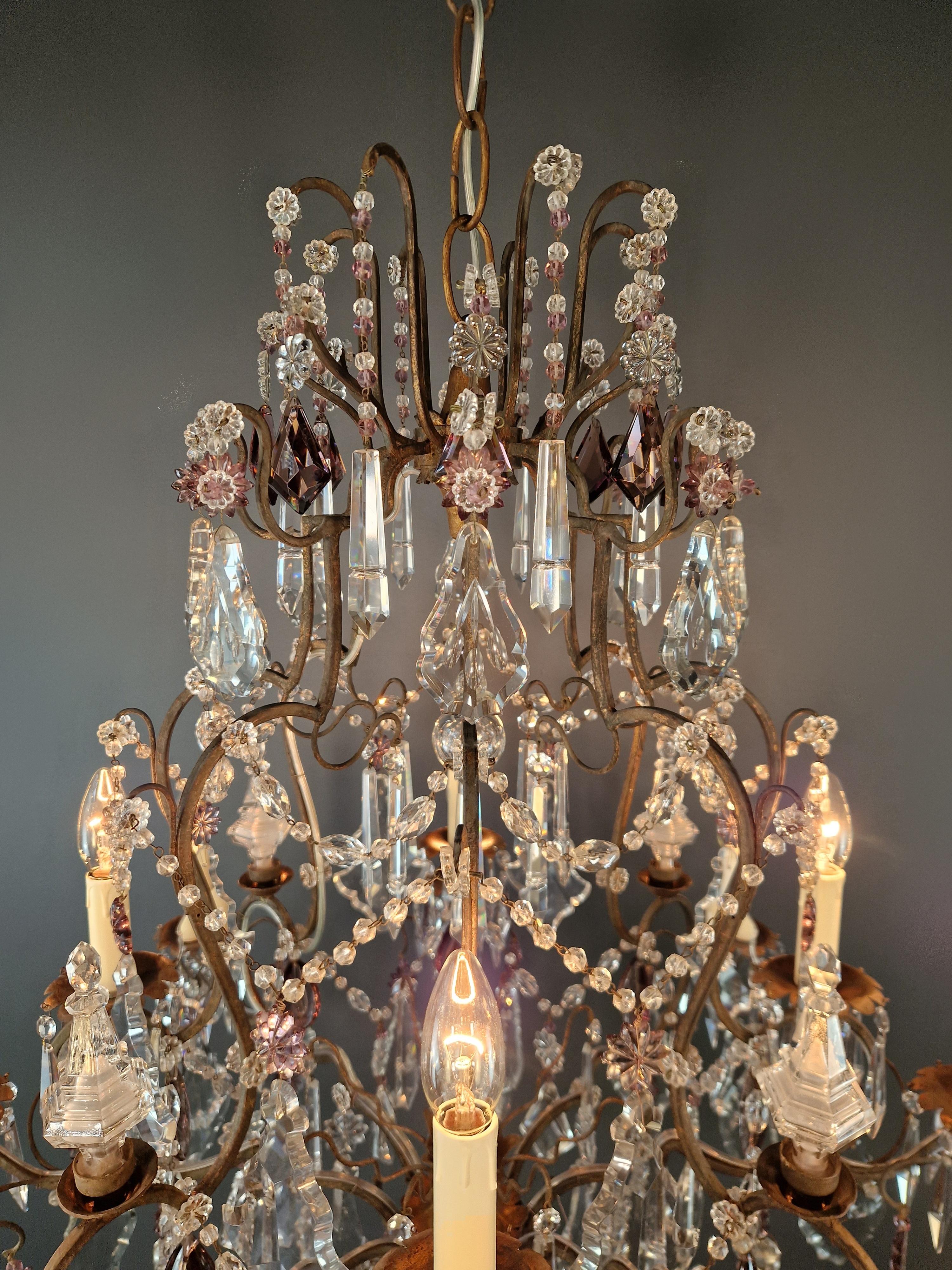 Lampadario tradizionale antico a candela con cristalli viola Art Deco in vendita 3