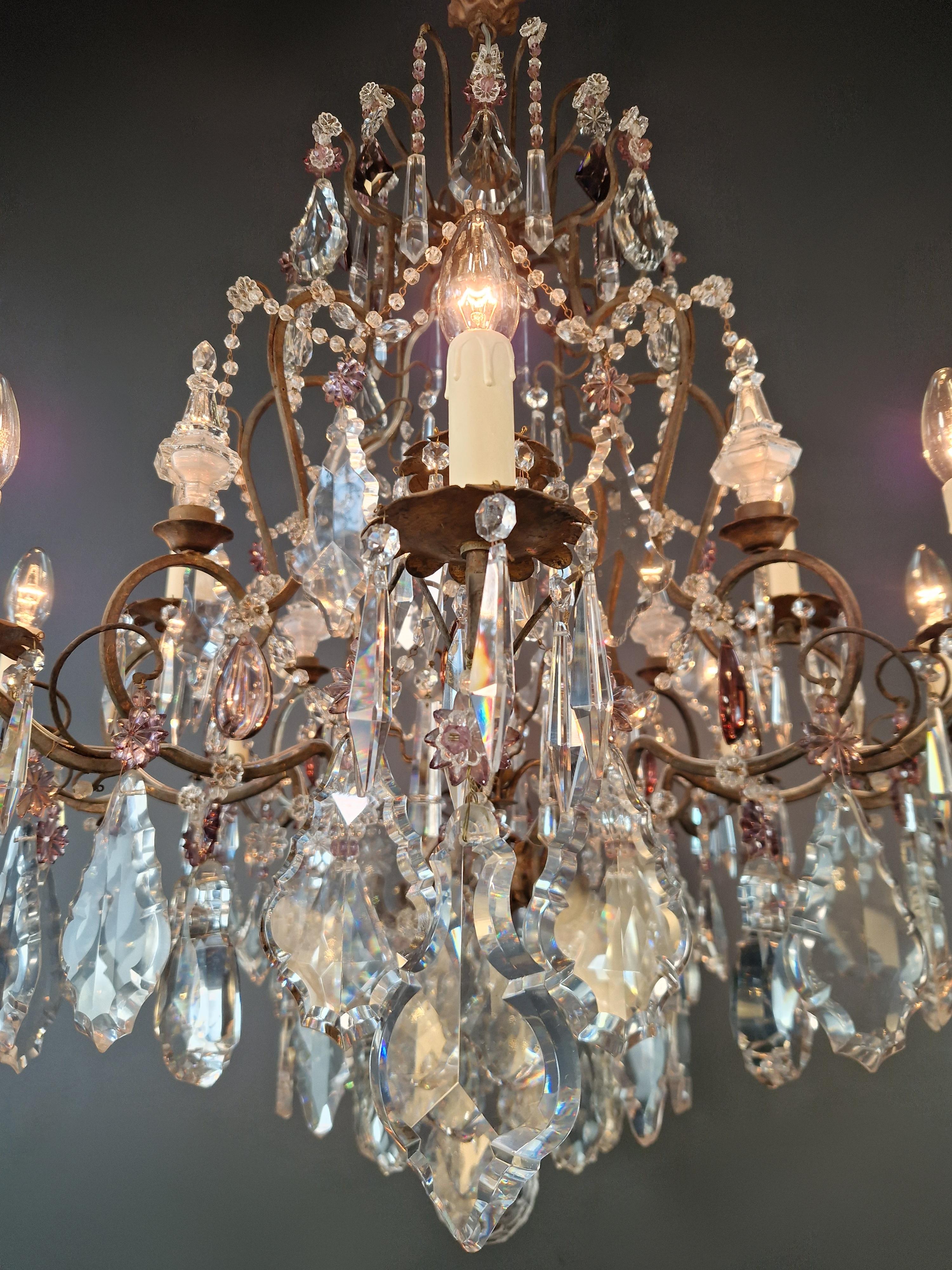 Lampadario tradizionale antico a candela con cristalli viola Art Deco In condizioni buone in vendita a Berlin, DE