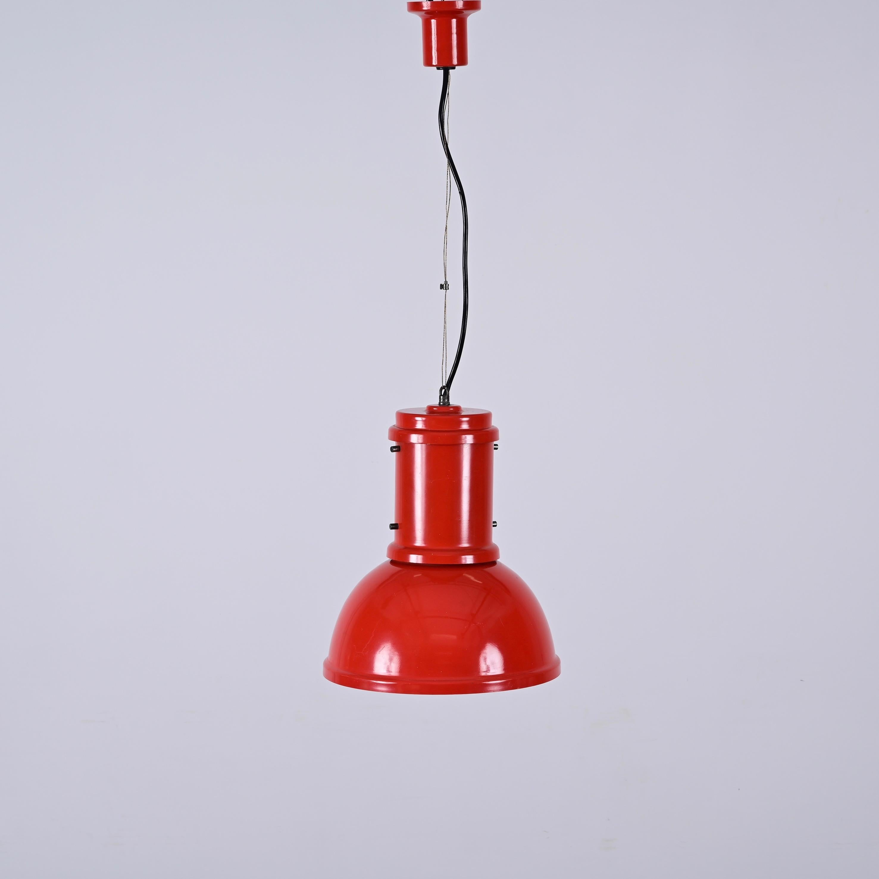 Industriel Lustre italien rouge mi-siècle « Lampadaire » pour Fontana Arte, années 1960  en vente