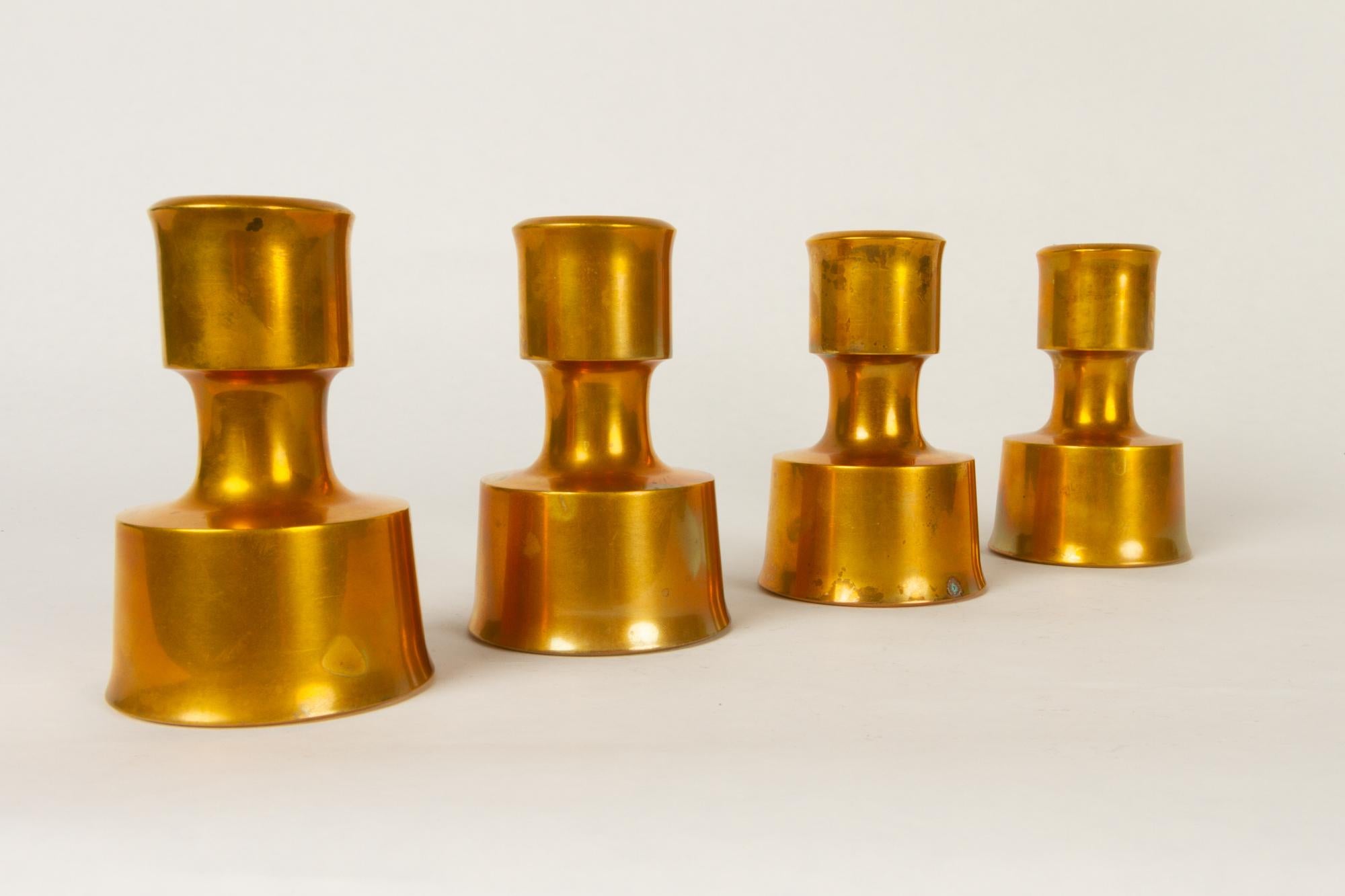 Set aus 4 Kerzenhaltern von Jens H. Quistgaard für Dansk Designs, 1960er Jahre (Moderne der Mitte des Jahrhunderts) im Angebot