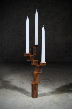 Candelero para iluminar las ruinas del tiempo en acero de Frédéric Gaillard