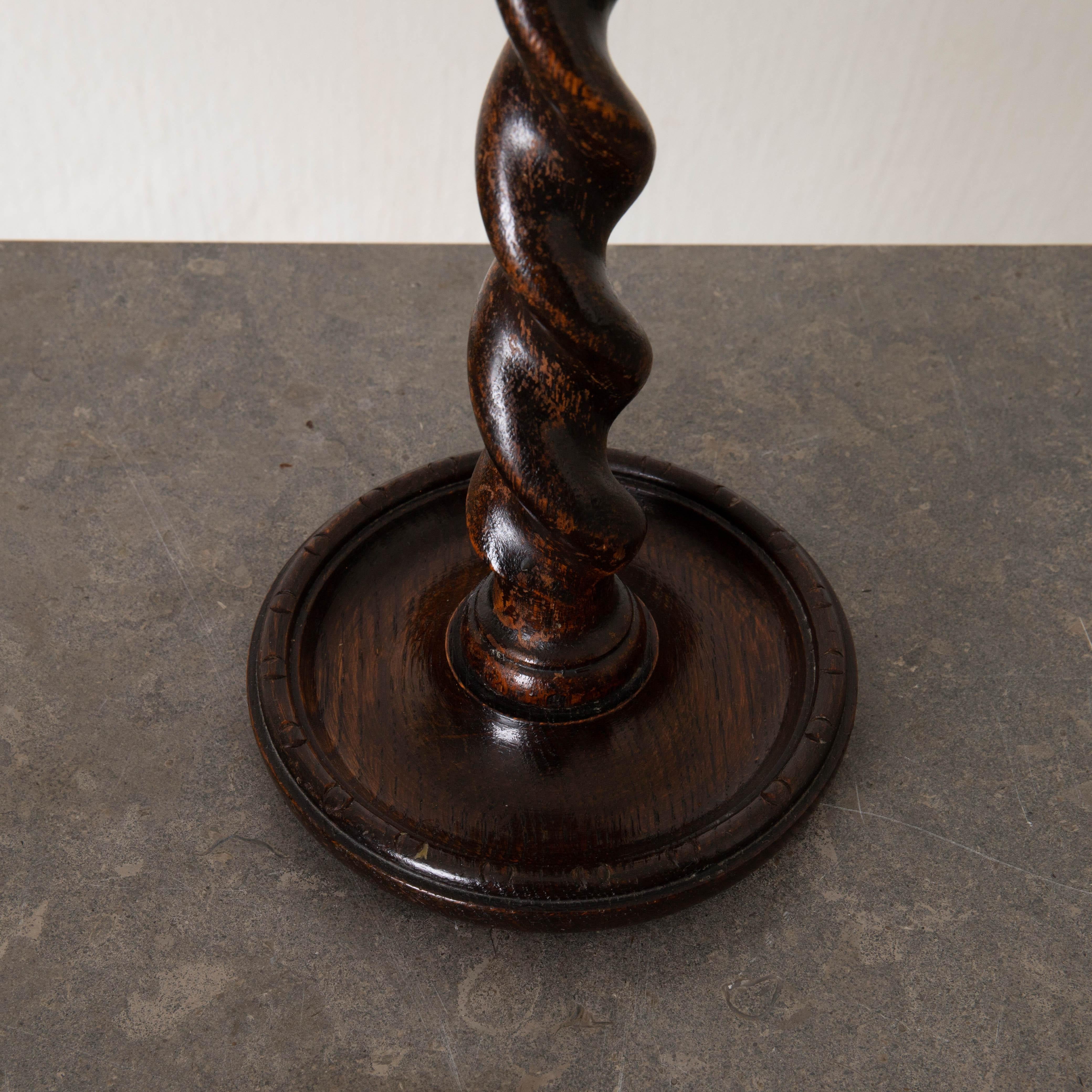 Candlesticks English Spiral Oak Brass Brown 19th Century England In Good Condition For Sale In New York, NY