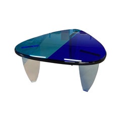 Table basse bleue bicolore Candy de Charly Bounan