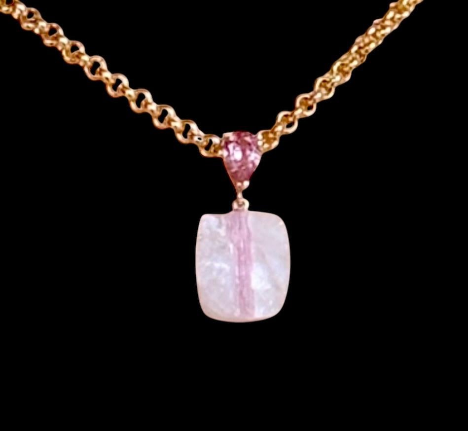 Ciondolo a forma di piatto di caramella, quarzo, tormalina rosa e oro 14k in vendita 1