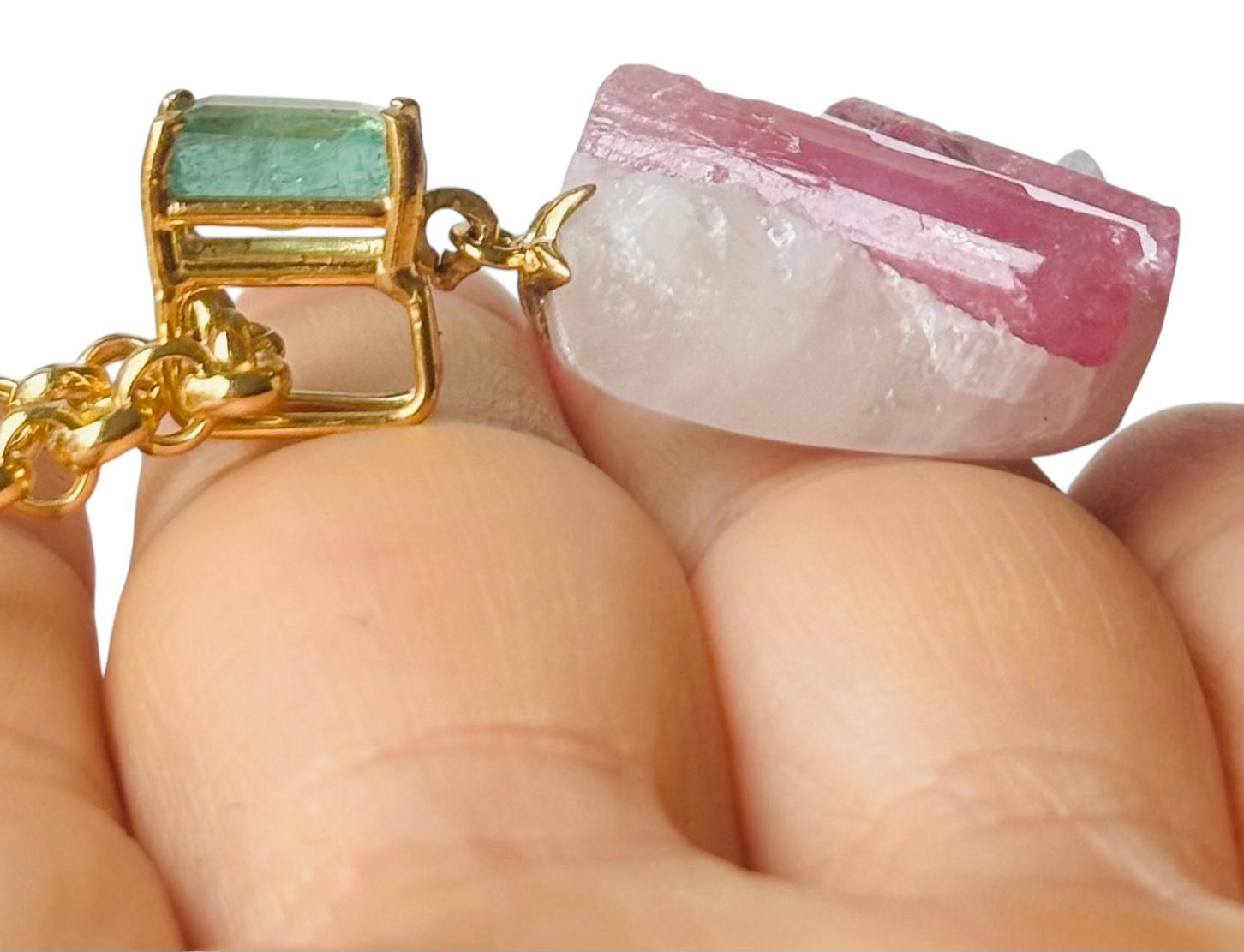 Taille mixte Pendentif candy en or 14 carats avec tourmaline rose et émeraude taillée en émeraude en vente