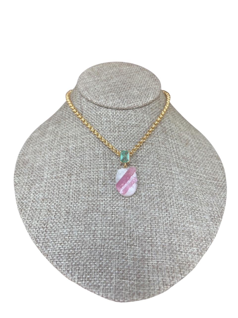 Pendentif candy en or 14 carats avec tourmaline rose et émeraude taillée en émeraude en vente 1