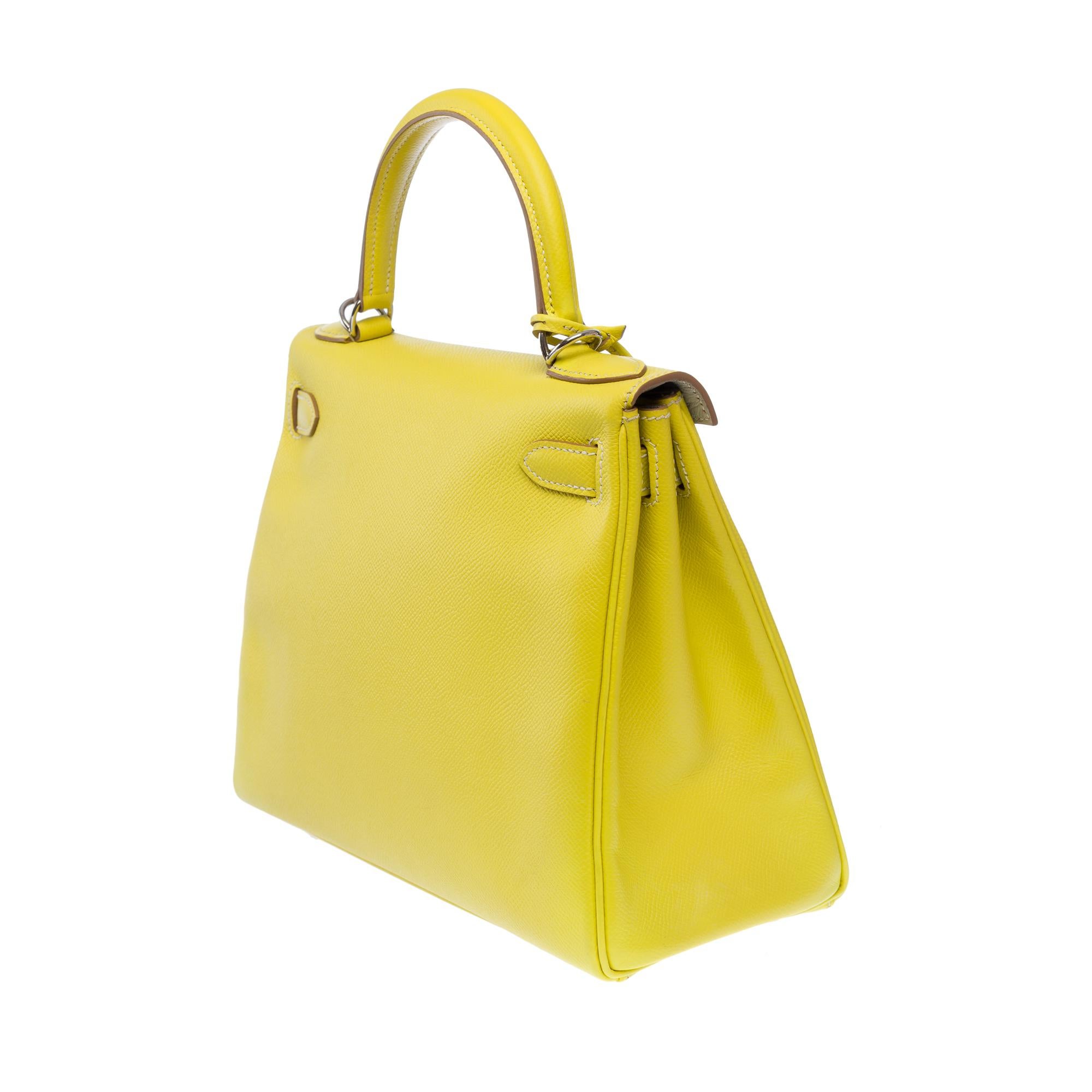 Candy Limited Edition Hermes Kelly 28 handbag strap in Lime/Perle epsom For Sale 1