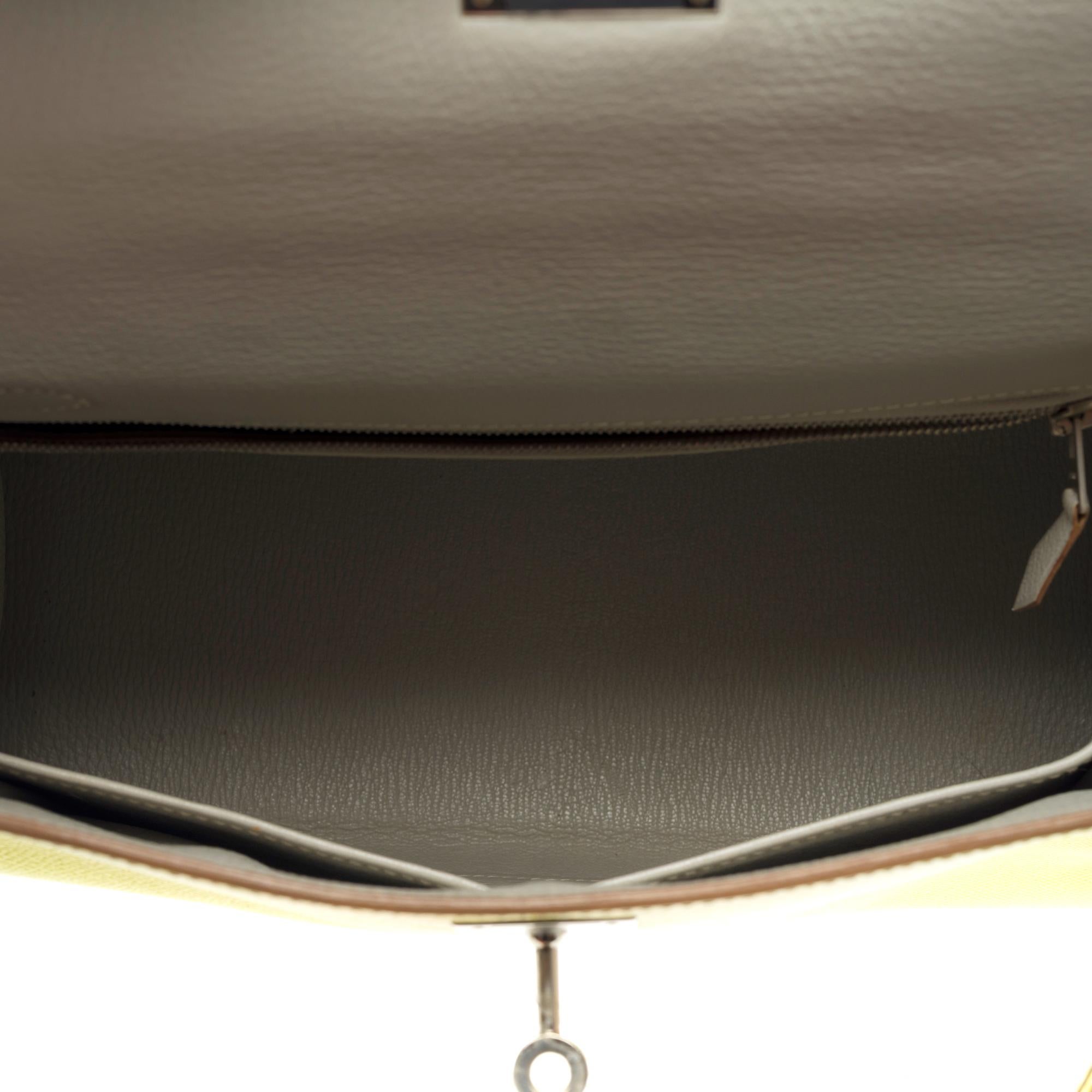 Candy Limited Edition Hermes Kelly 28 handbag strap in Lime/Perle epsom For Sale 4