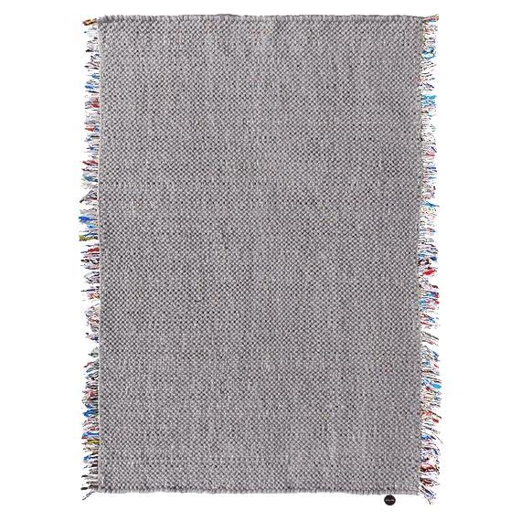 Candy Wrapper Teppich_Mini_light gray / preisgekrönter gewebter Teppich von Jutta Werner im Angebot