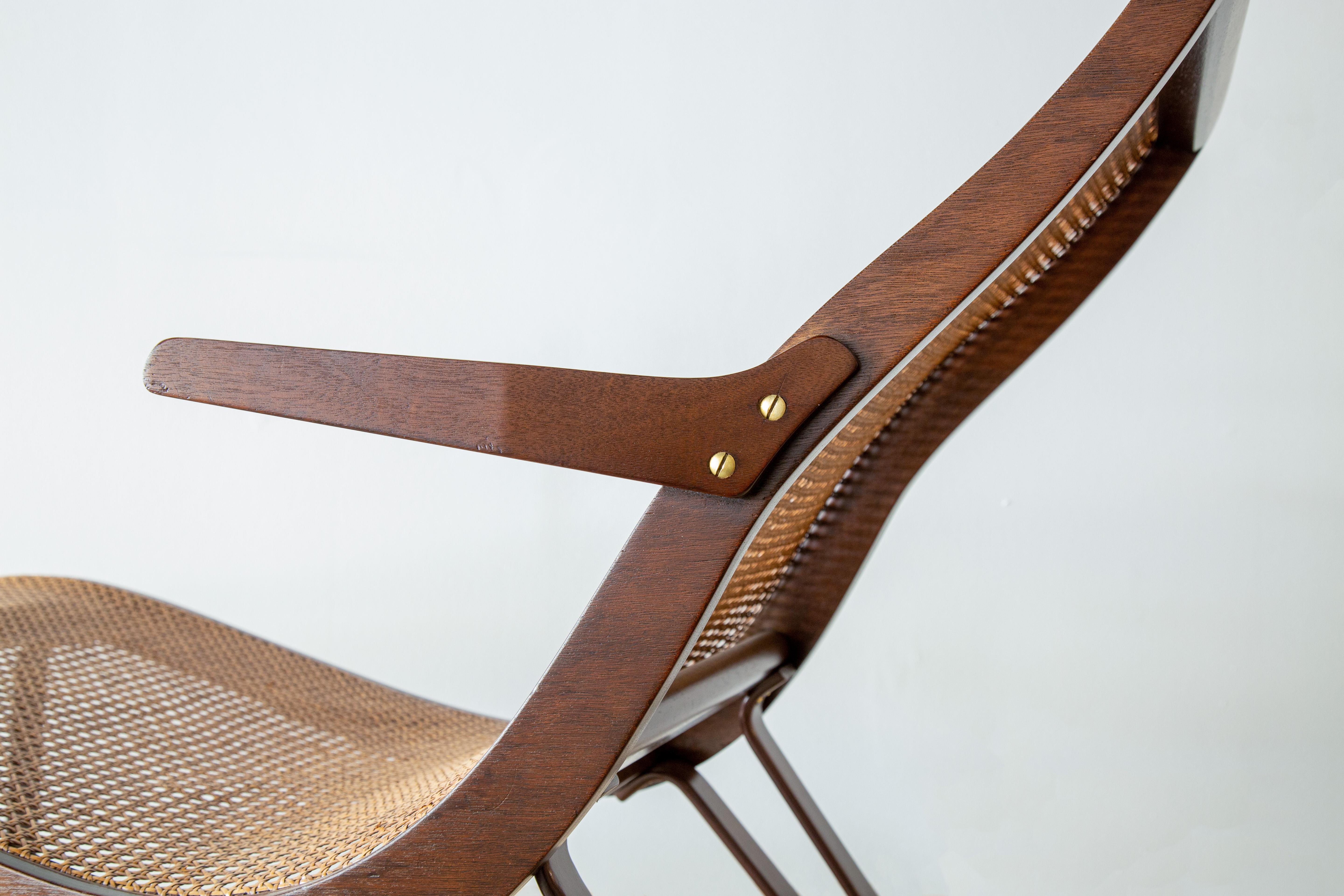 Mid-20th Century Cane and Mahogany Chaise lounge designed by Edward Wormley for Dunbar 