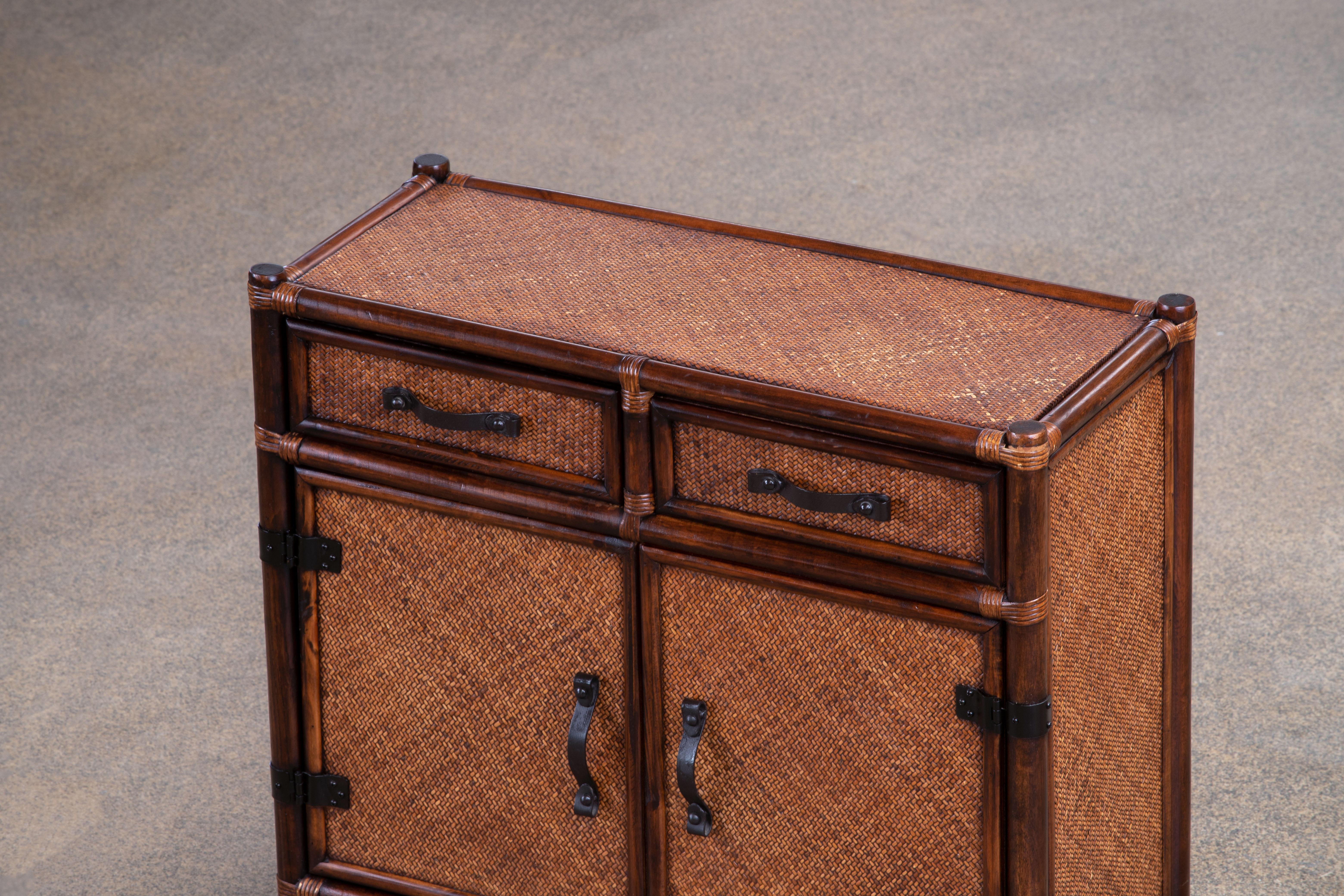 Mid-Century Modern Cane Organic Mid-Century Chest of Drawers, 1970, Italy