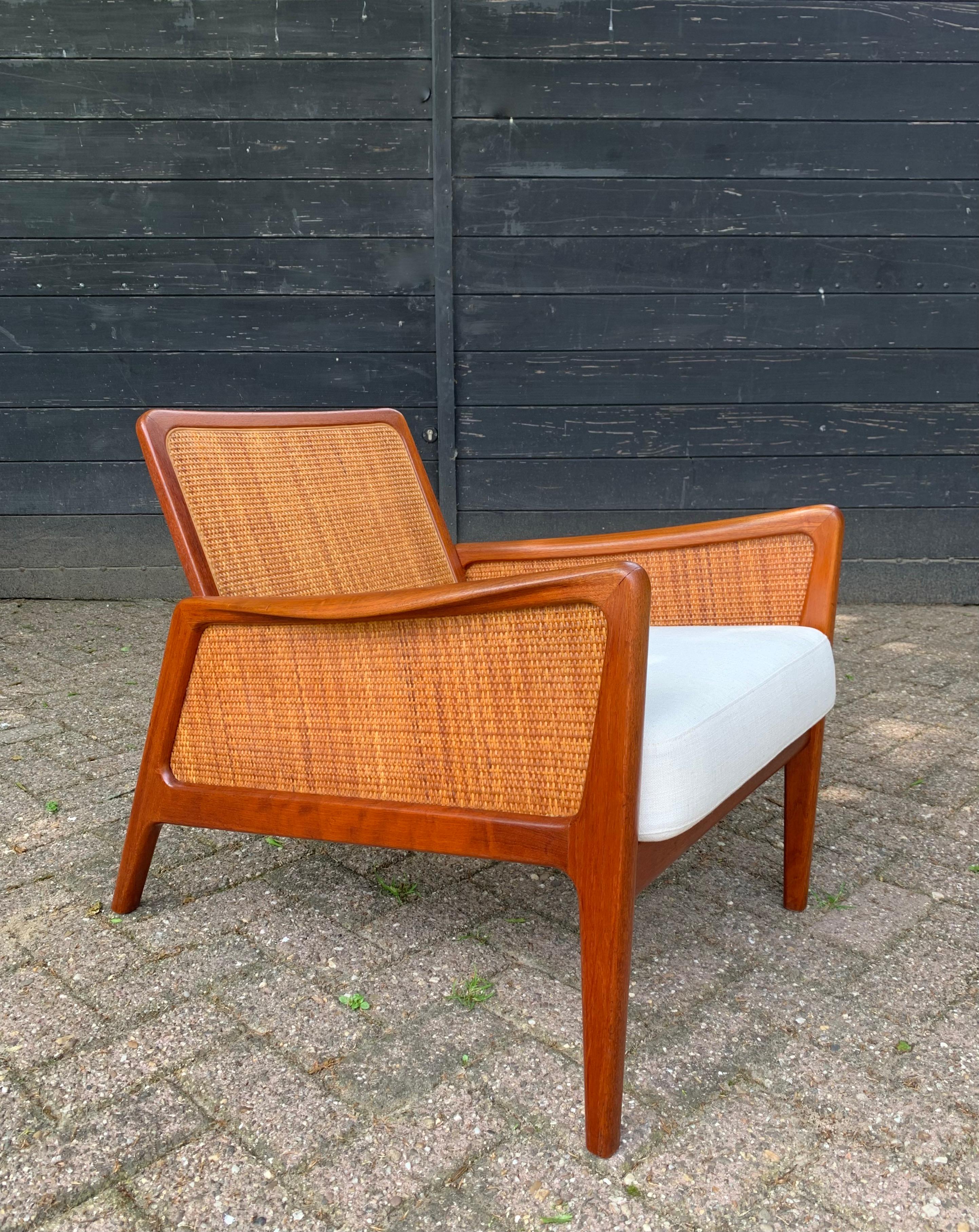 Mid-20th Century Cane & Teak Lounge Chair Peter Hvidt & Orla Molgaard-Nielsen France & Daverkosen For Sale
