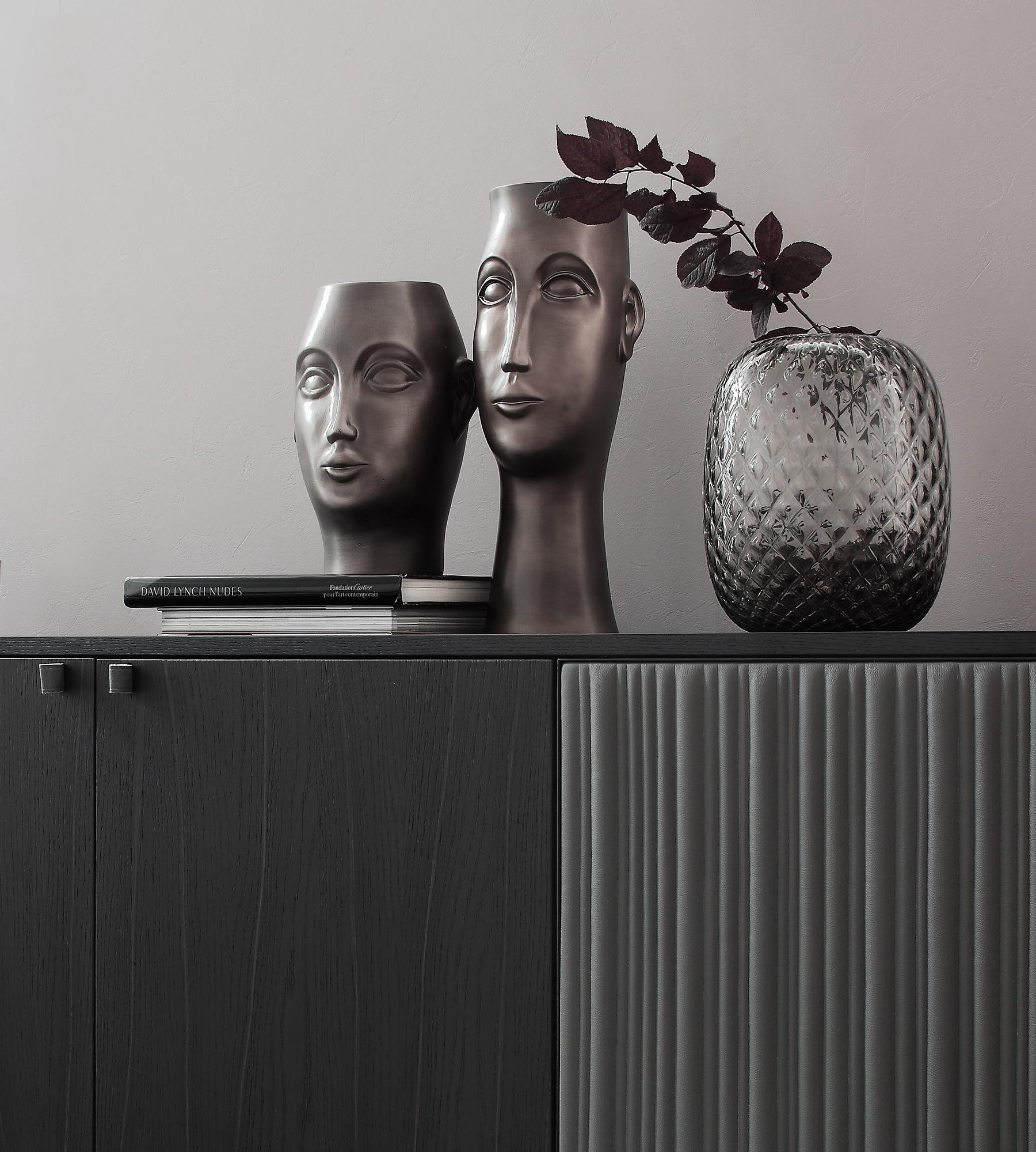 Cómoda Canette, cuatro puertas, de Morica Design Posmoderno en venta