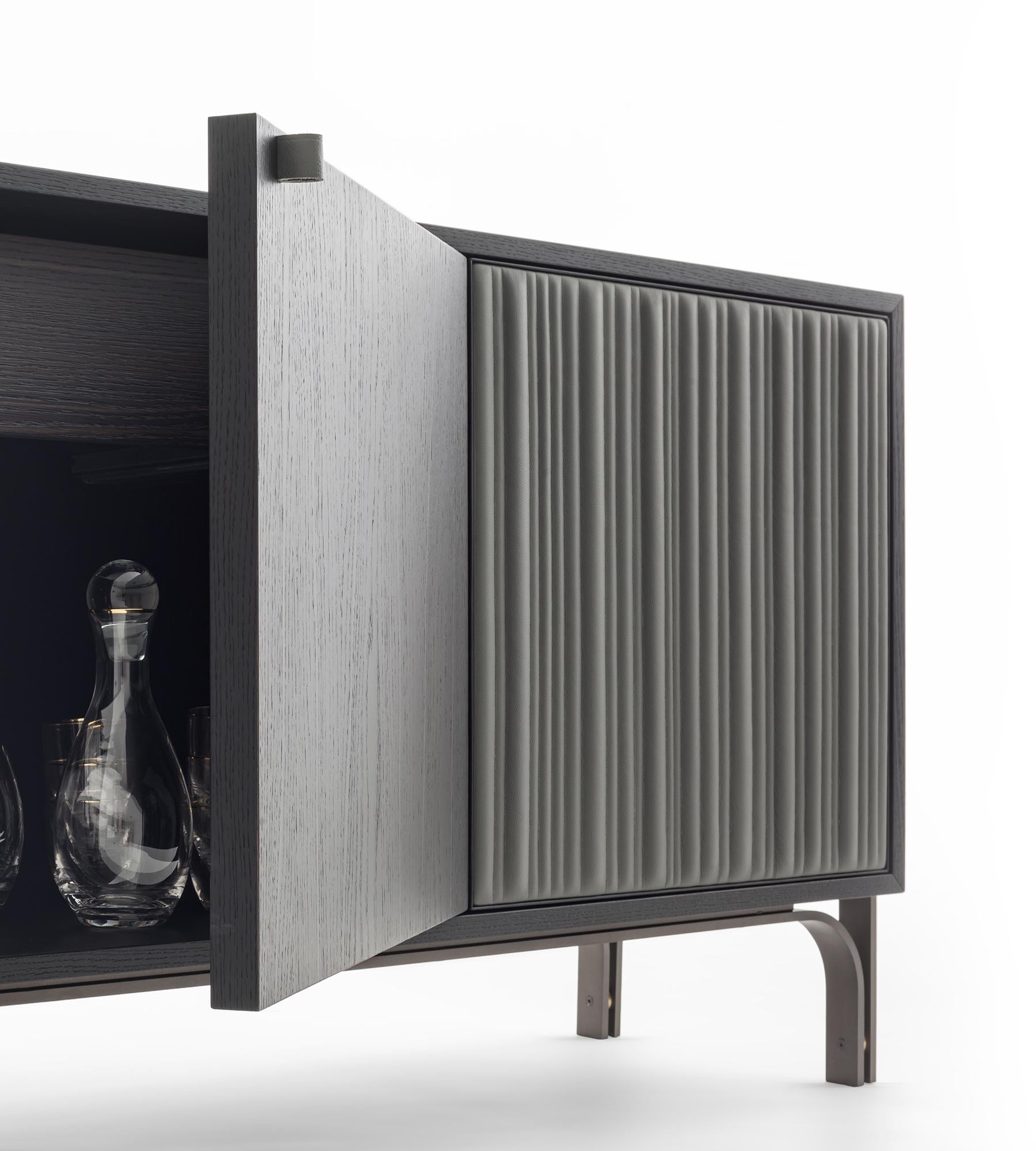 Cómoda Canette, cuatro puertas, de Morica Design en venta 1