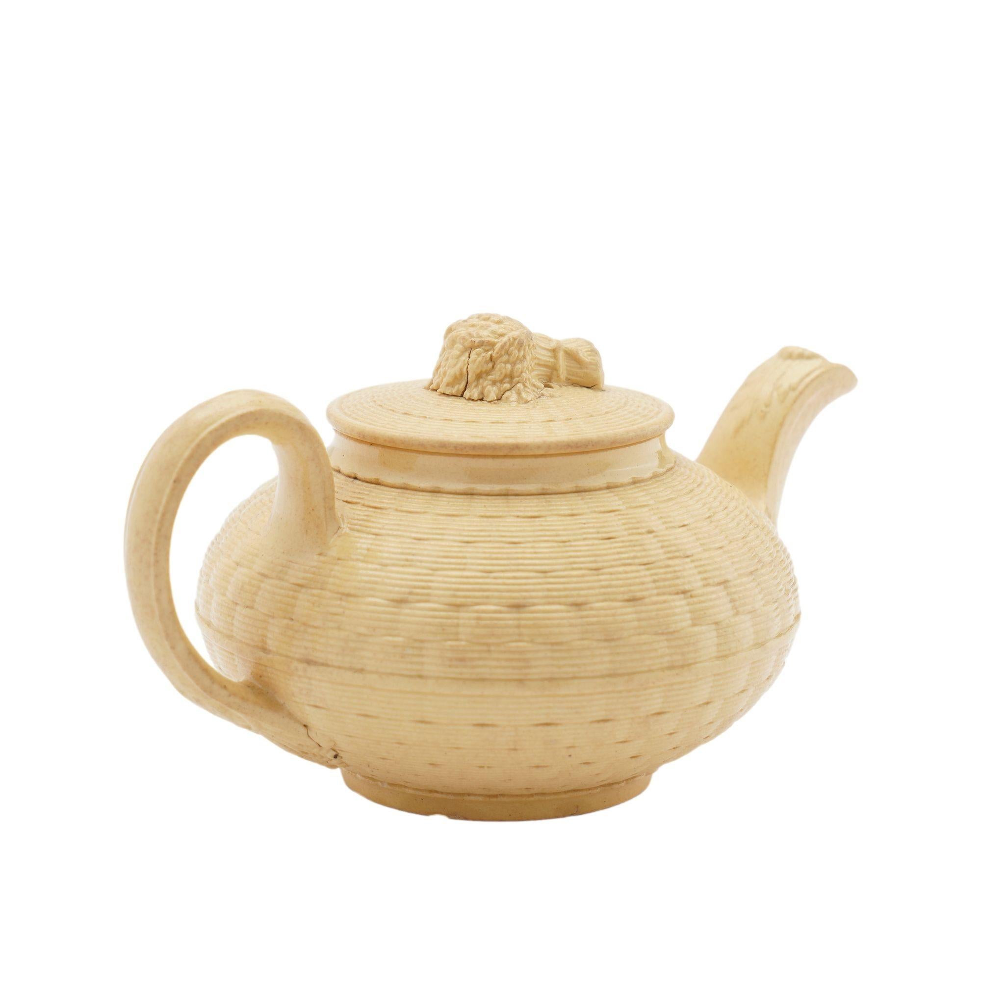 Caneware creamer and teapot by Wedgwood, c. 1817 For Sale 2