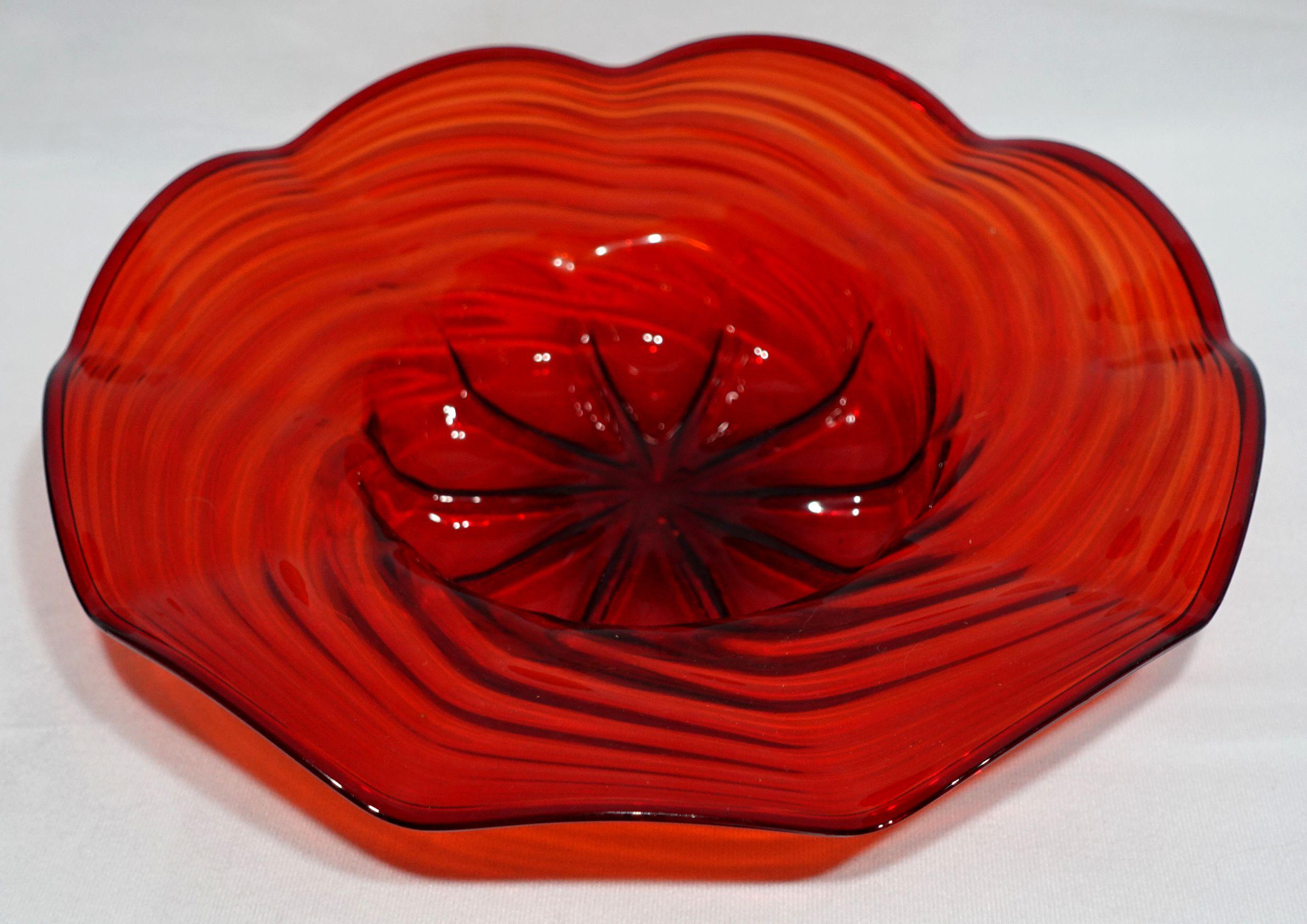 Cannellini Red Art Glass Vase and Center Bowl For Sale 4