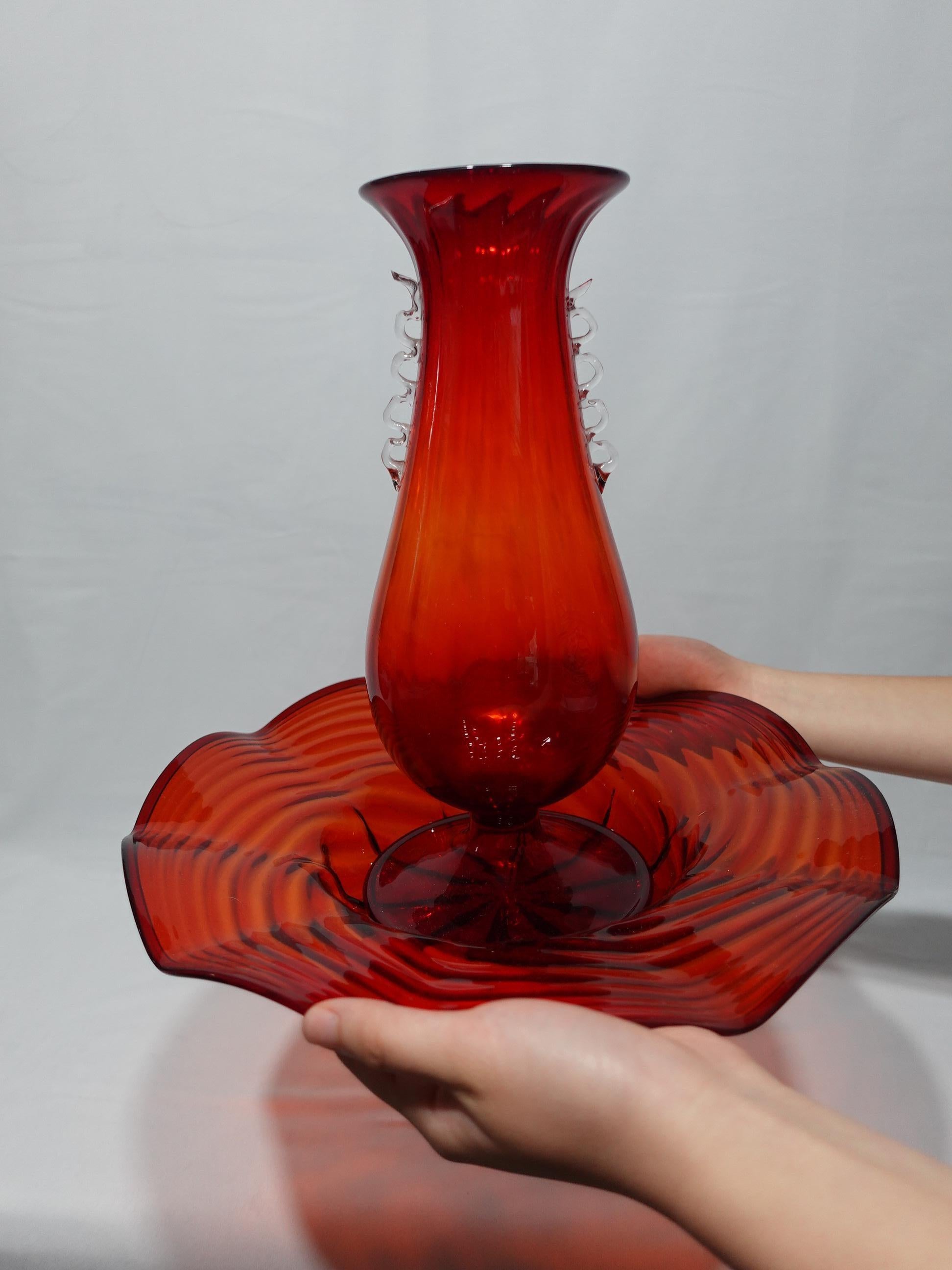 Cannellini Red Art Glass Vase and Center Bowl For Sale 11