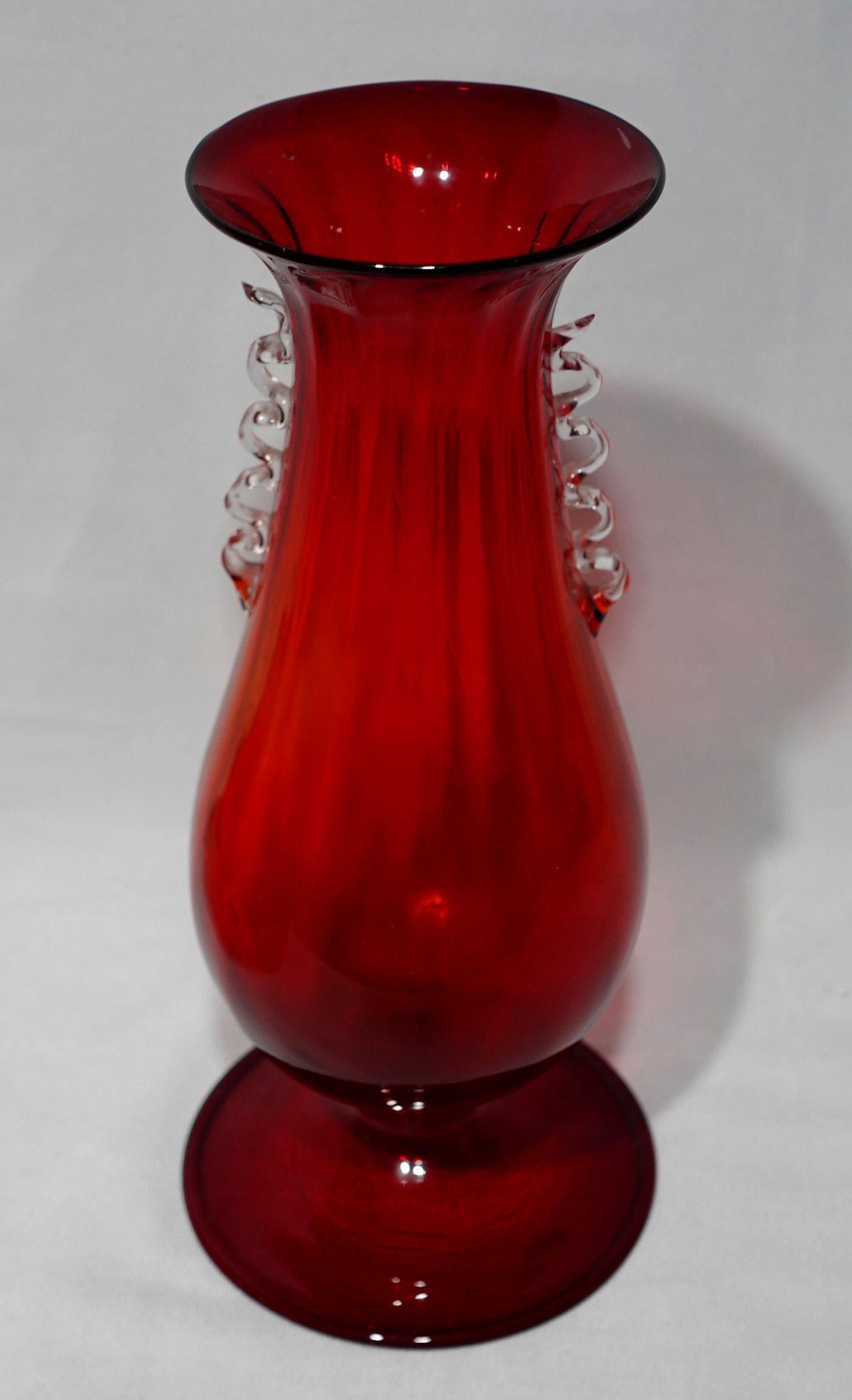 Cannellini Red Art Glass Vase and Center Bowl For Sale 3