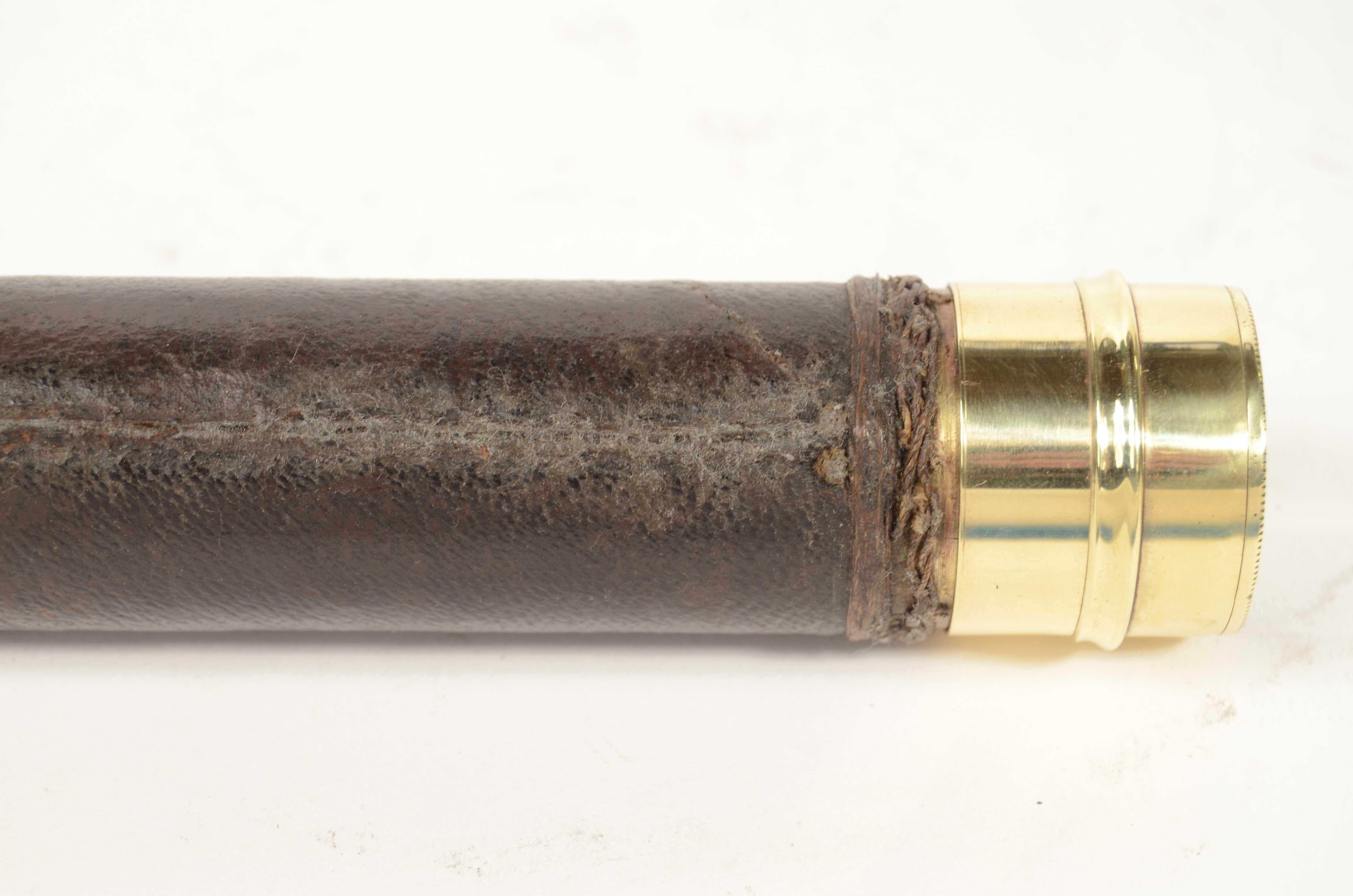 Télescope de mise au point rond en laiton et cuir avec 3 extensions  1870 en vente 5