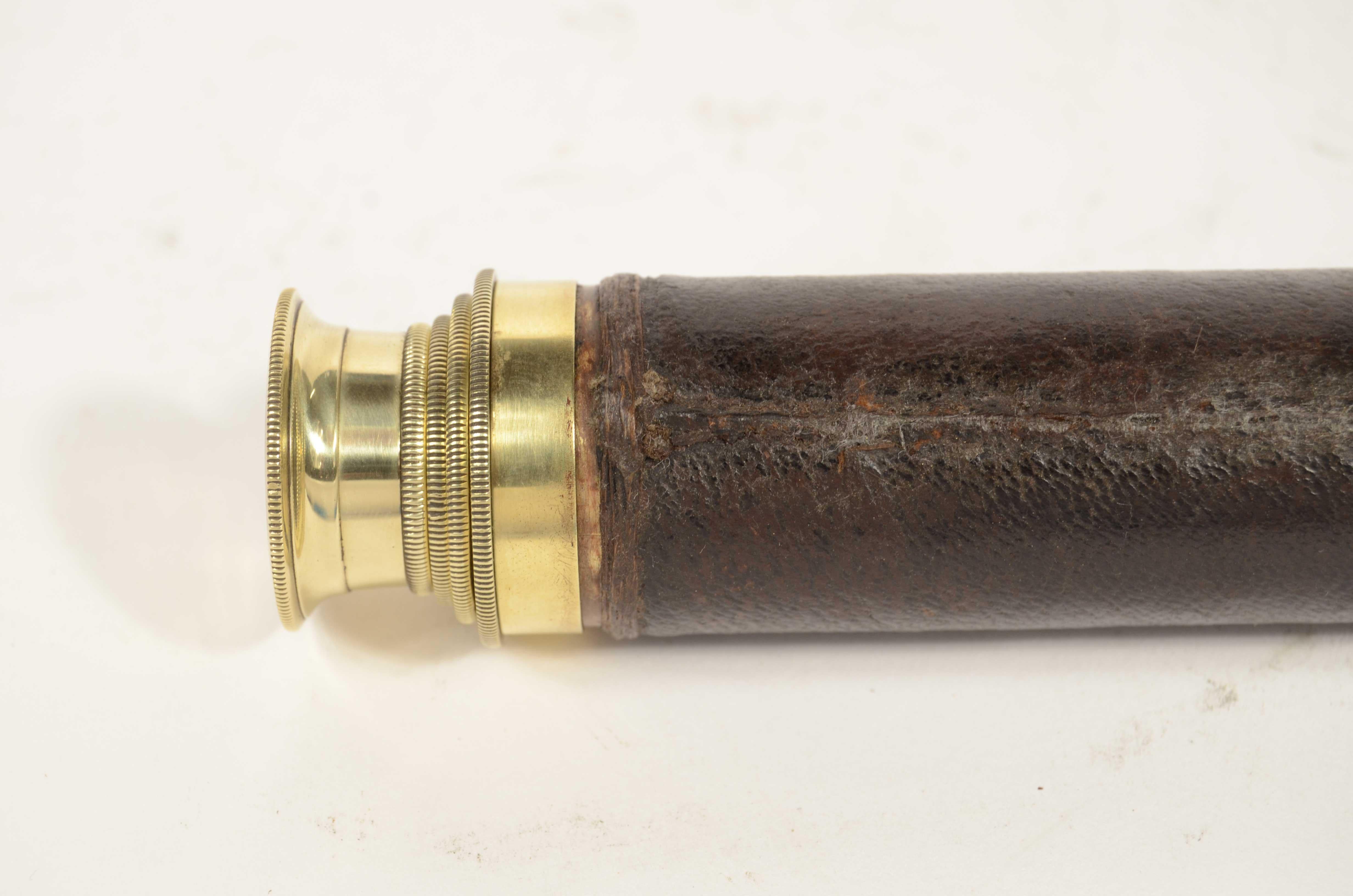 Télescope de mise au point rond en laiton et cuir avec 3 extensions  1870 en vente 6